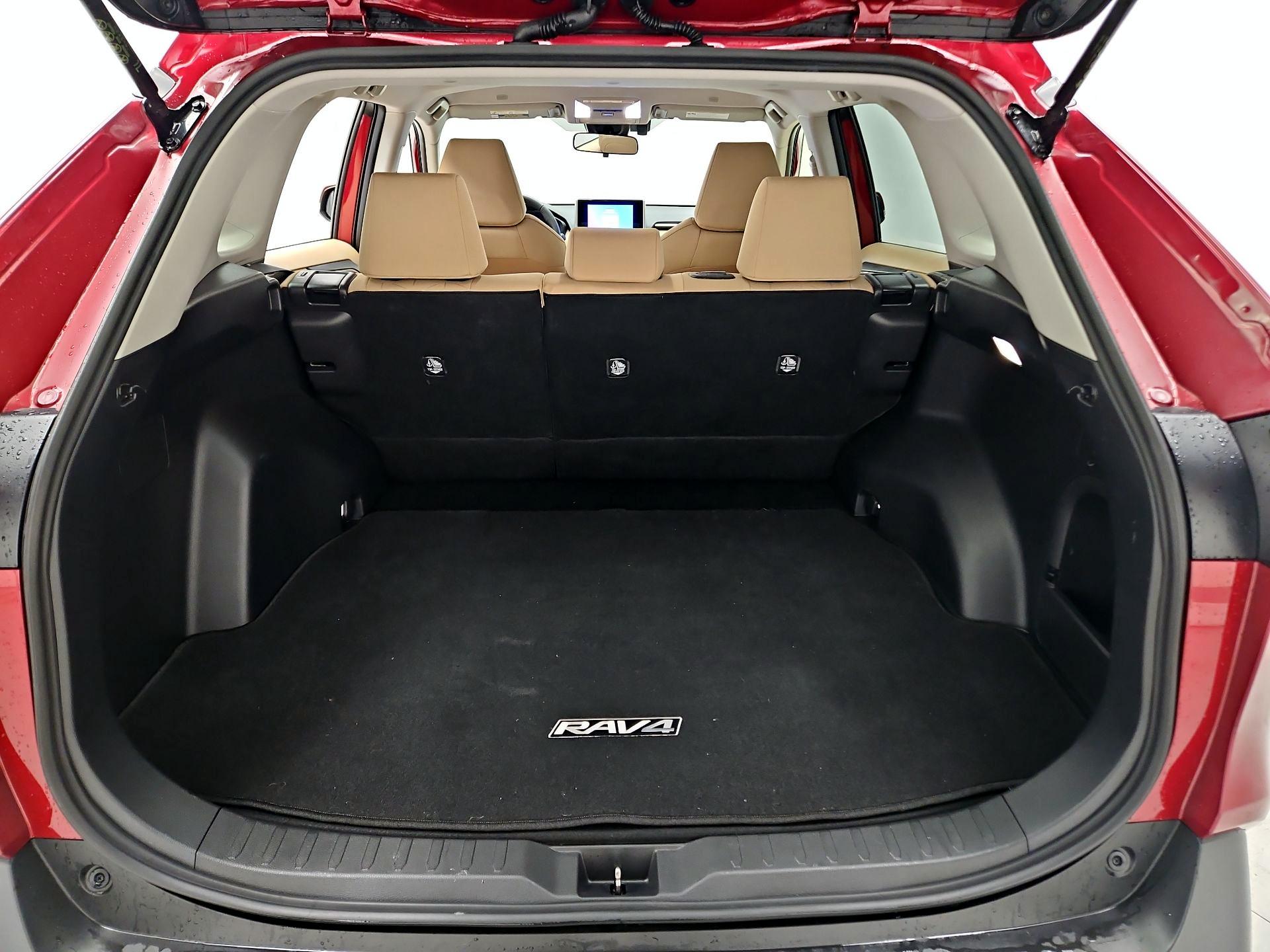 Thumbnail: 2025 Toyota RAV4 - 20