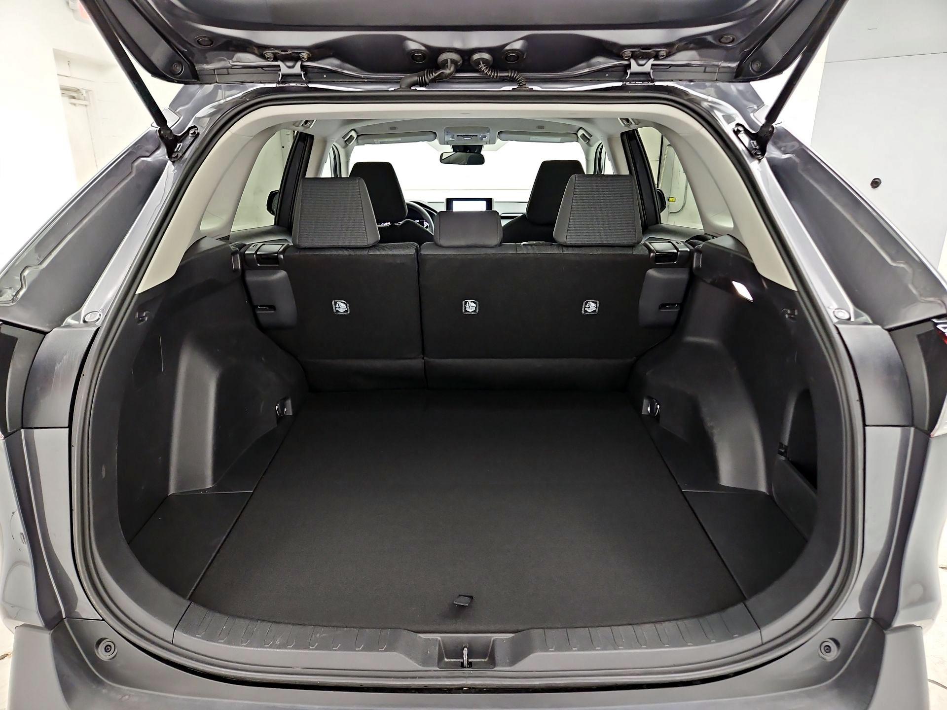 Thumbnail: 2025 Toyota RAV4 - 18