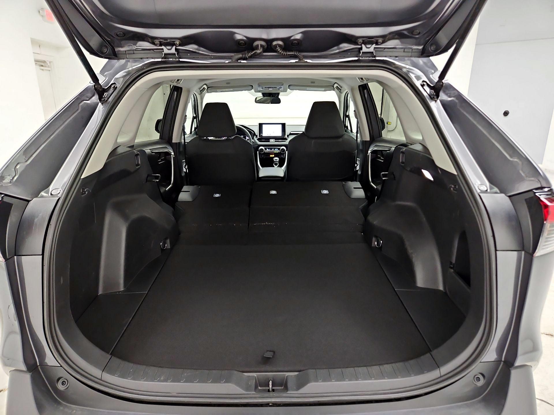 Thumbnail: 2025 Toyota RAV4 - 19