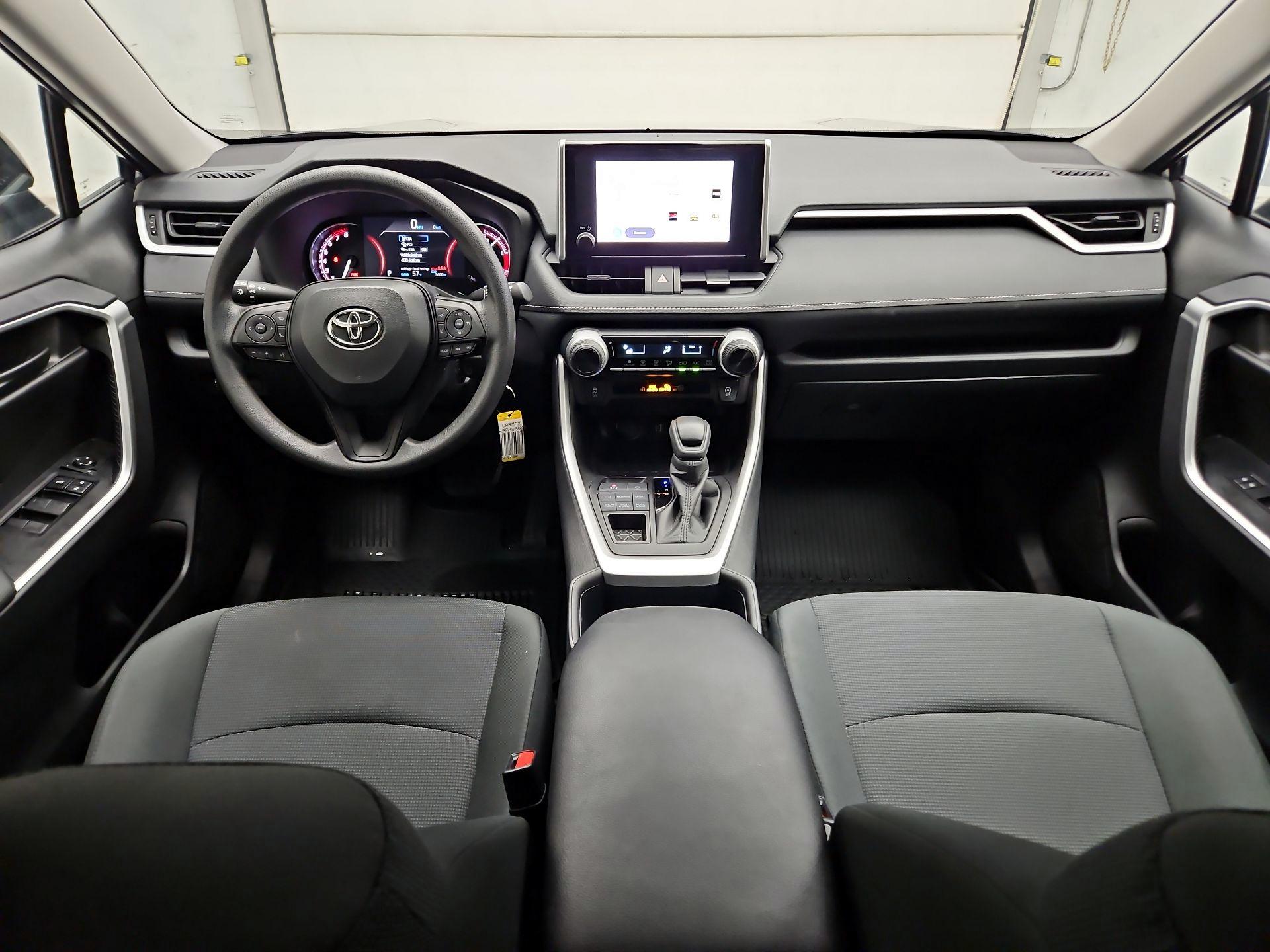 Thumbnail: 2025 Toyota RAV4 - 8