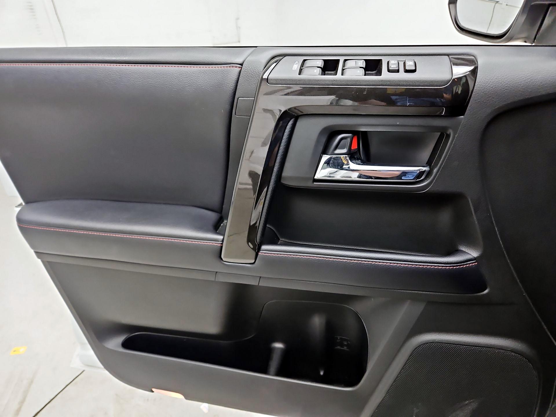 Thumbnail: 2019 Toyota 4Runner - 10