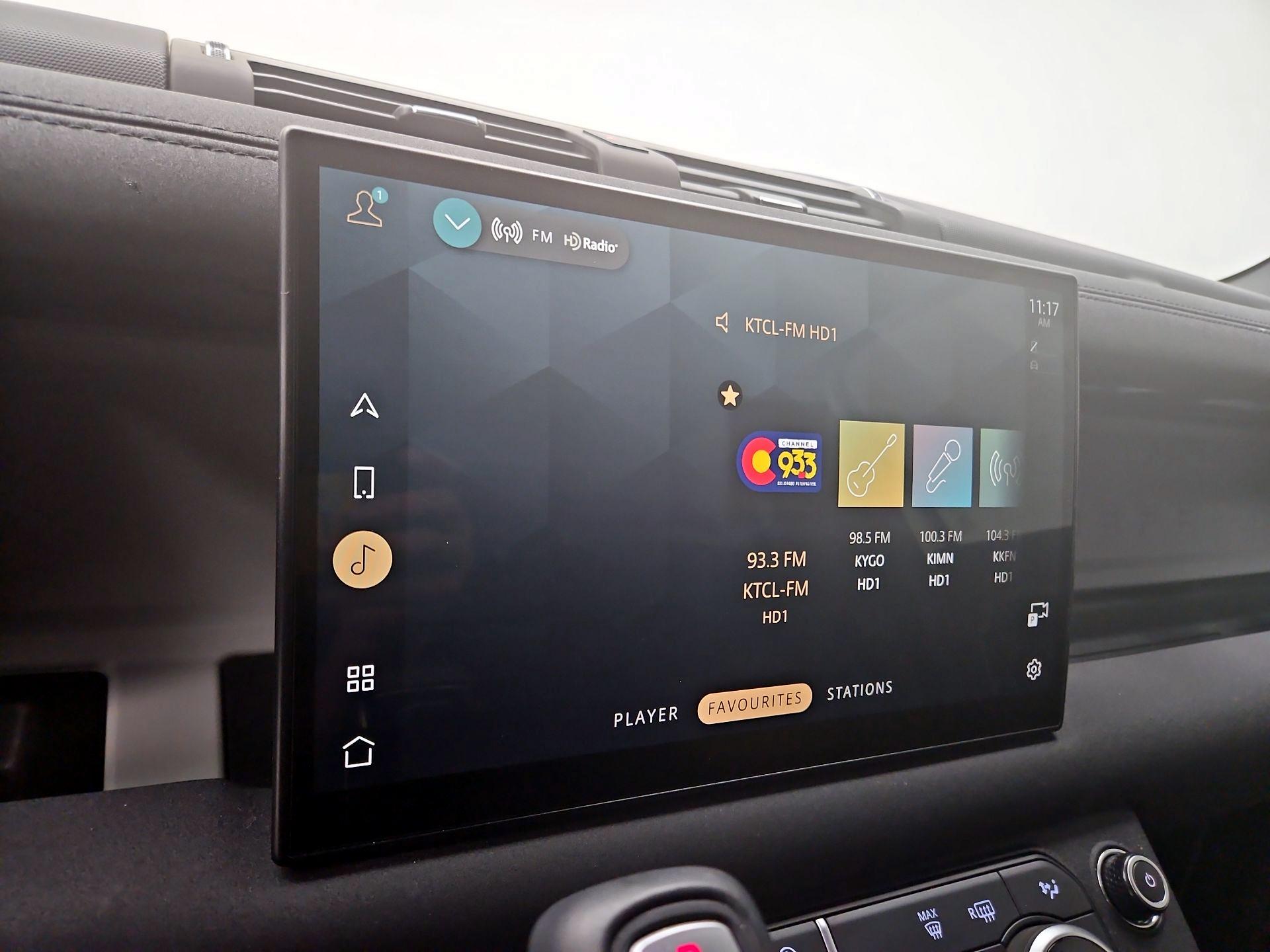 Thumbnail: 2023 Land Rover Defender - 16