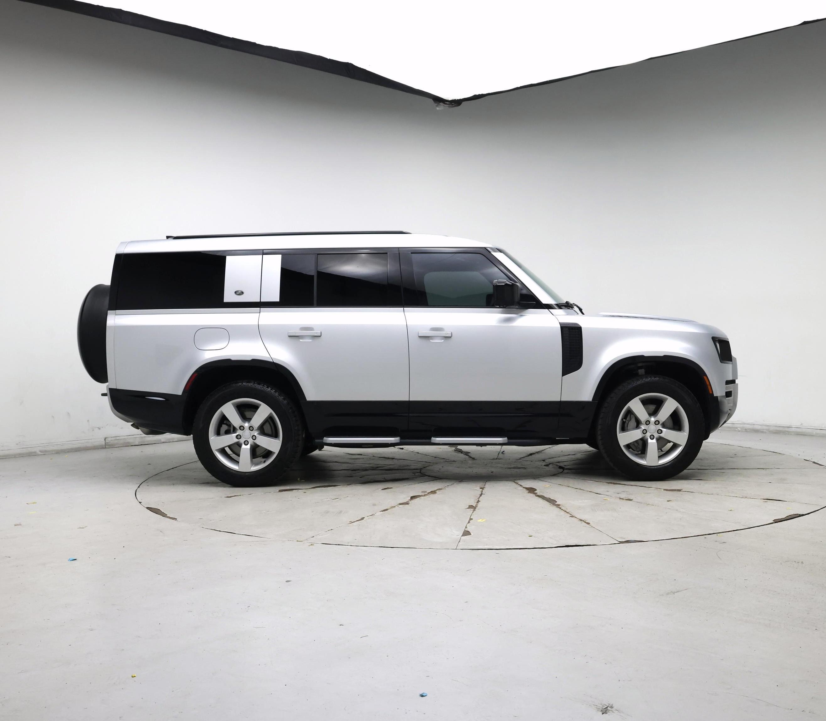 Thumbnail: 2023 Land Rover Defender - 7