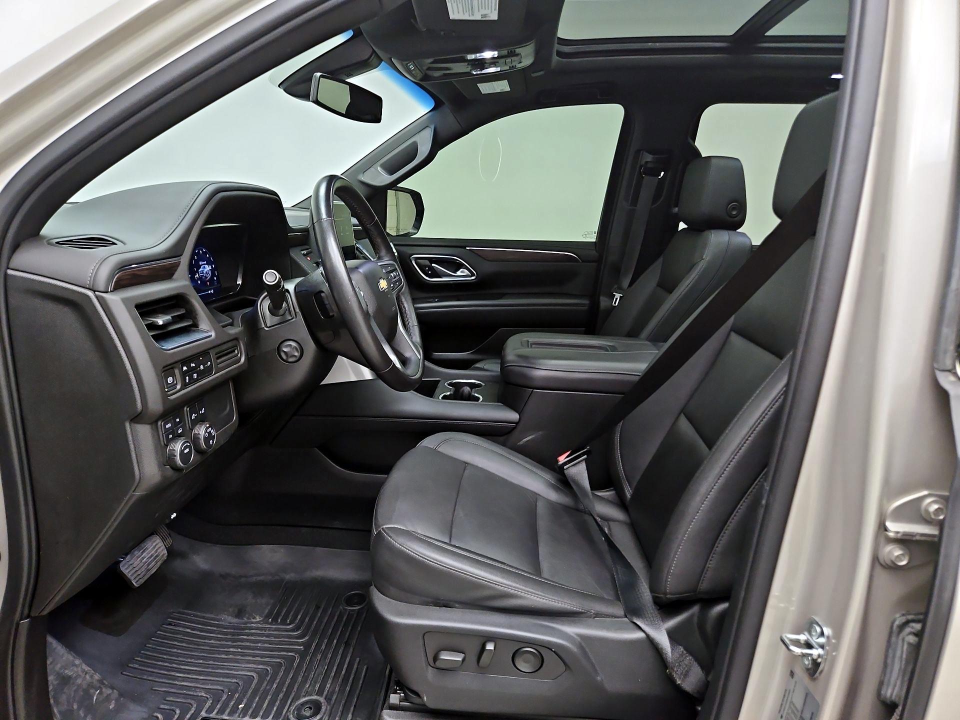 Thumbnail: 2022 Chevrolet Suburban - 11