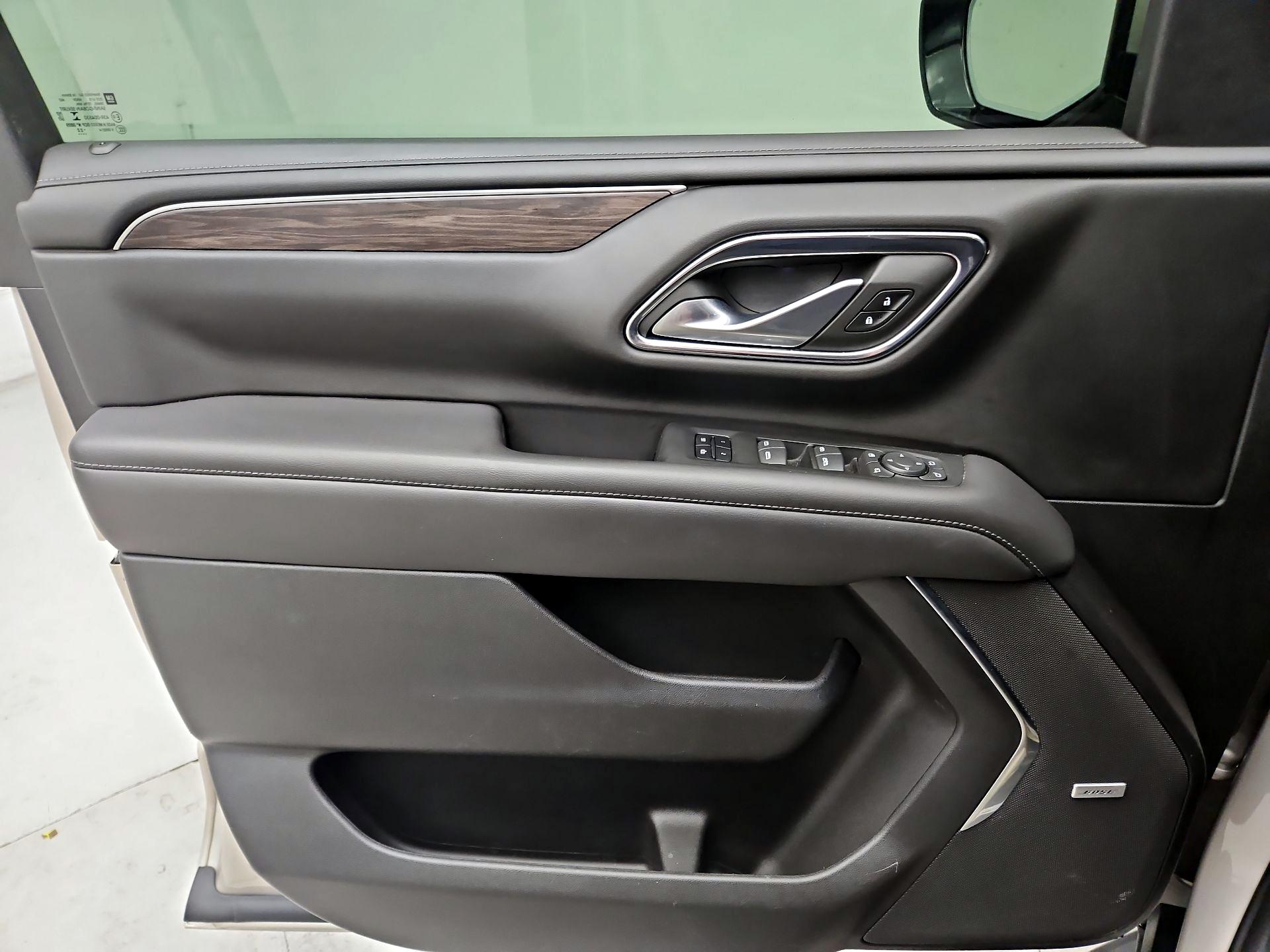 Thumbnail: 2022 Chevrolet Suburban - 12