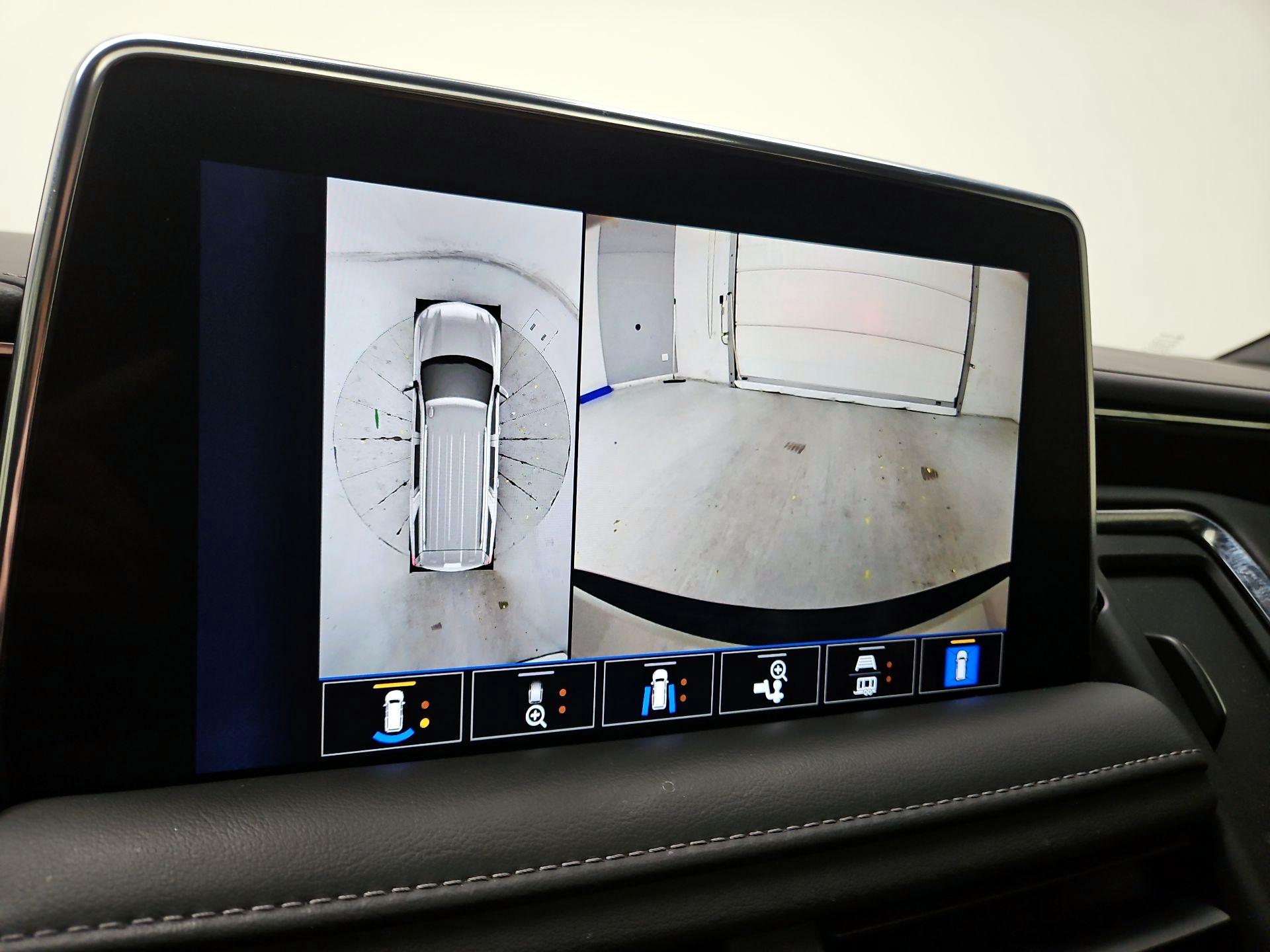 Thumbnail: 2022 Chevrolet Suburban - 14