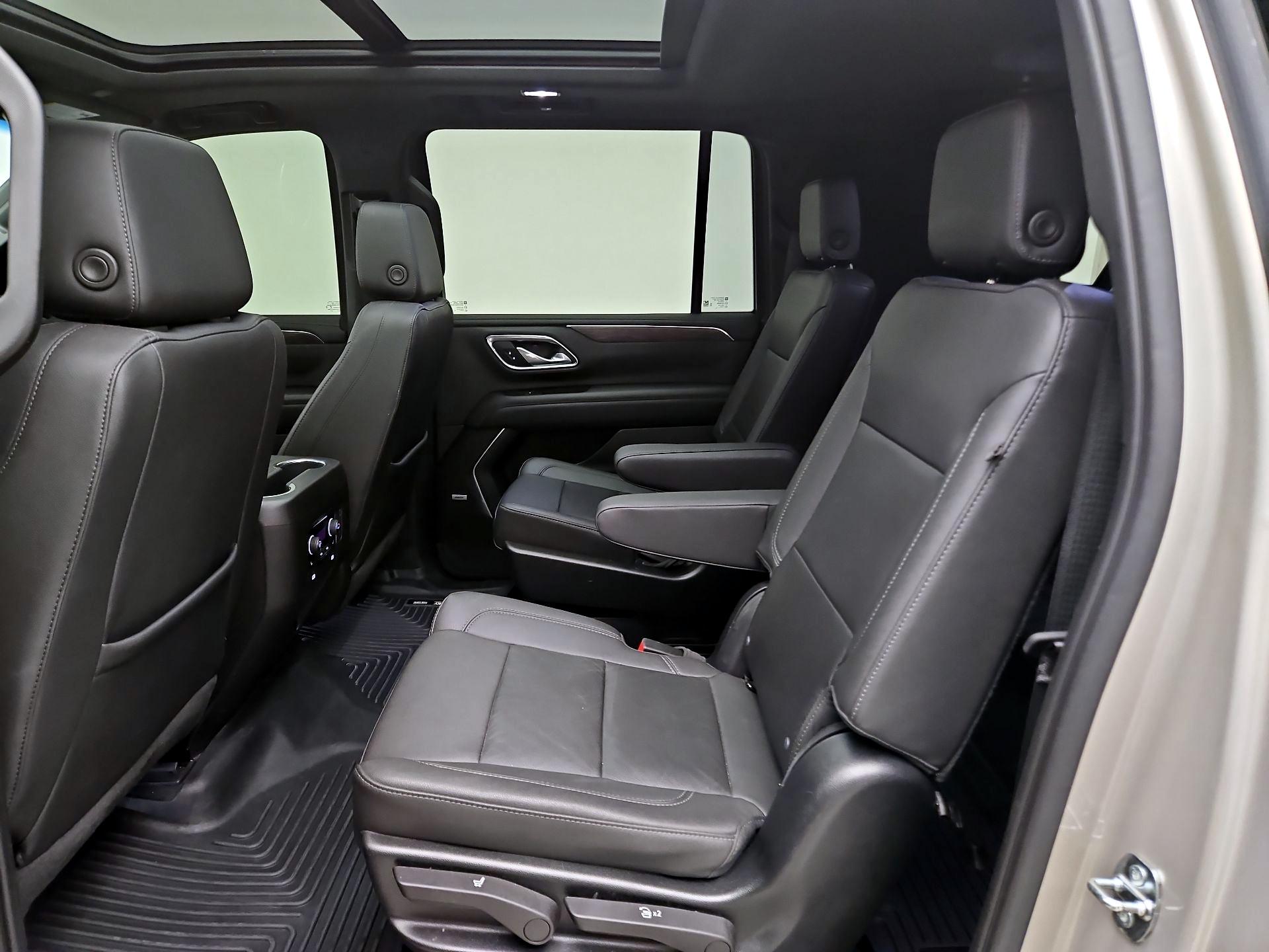 Thumbnail: 2022 Chevrolet Suburban - 20