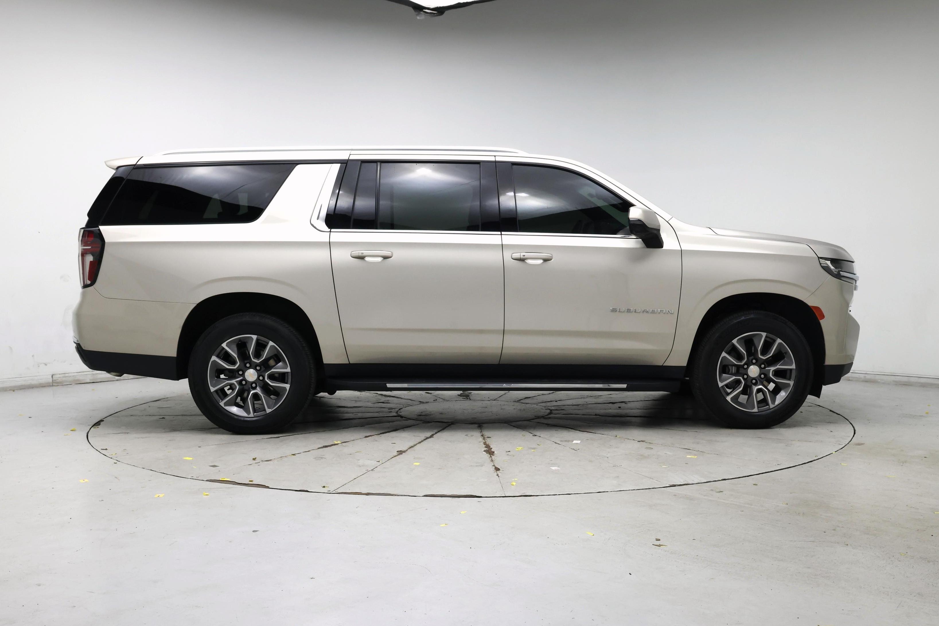 Thumbnail: 2022 Chevrolet Suburban - 7