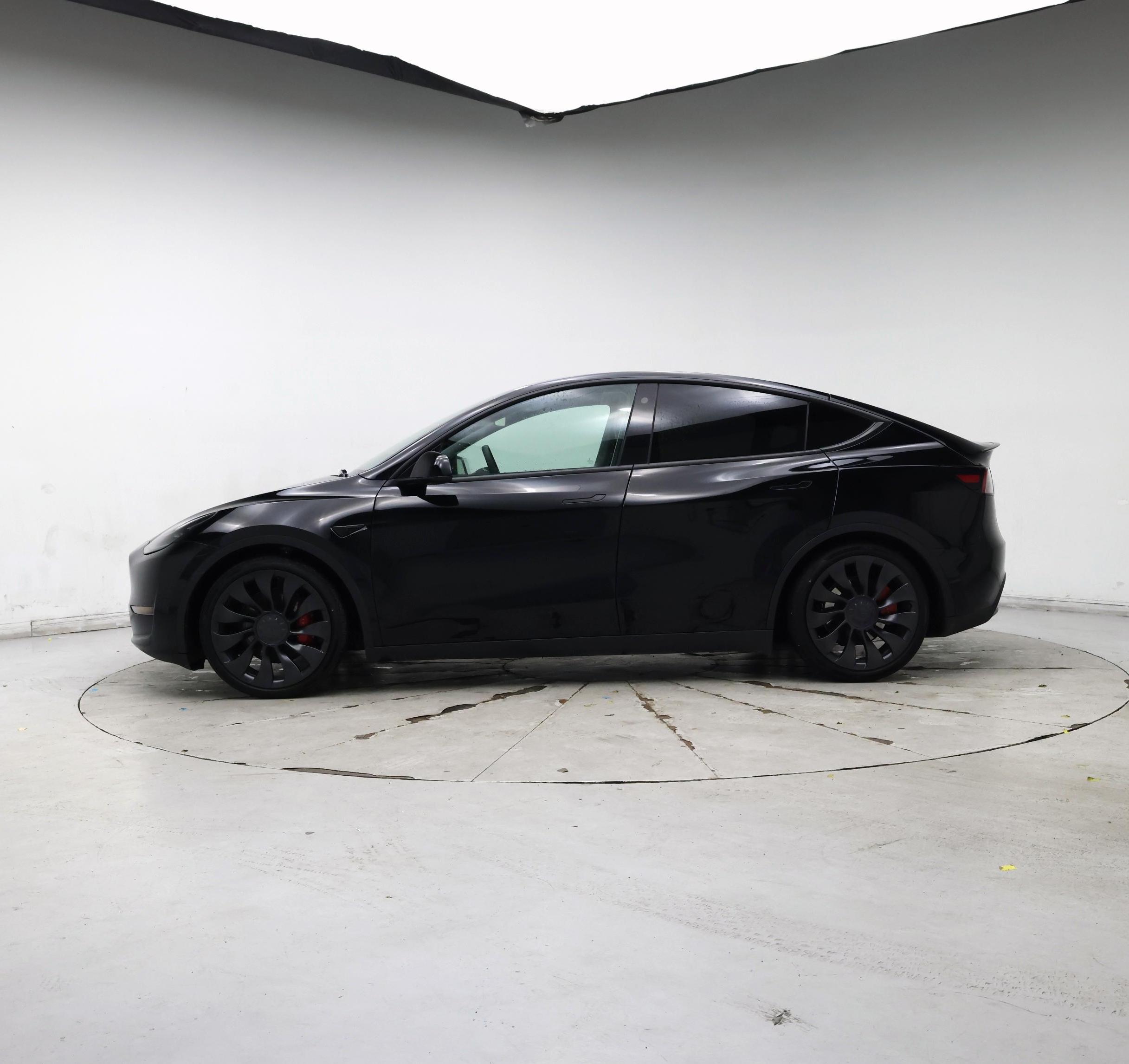 Thumbnail: 2023 Tesla Model Y - 3