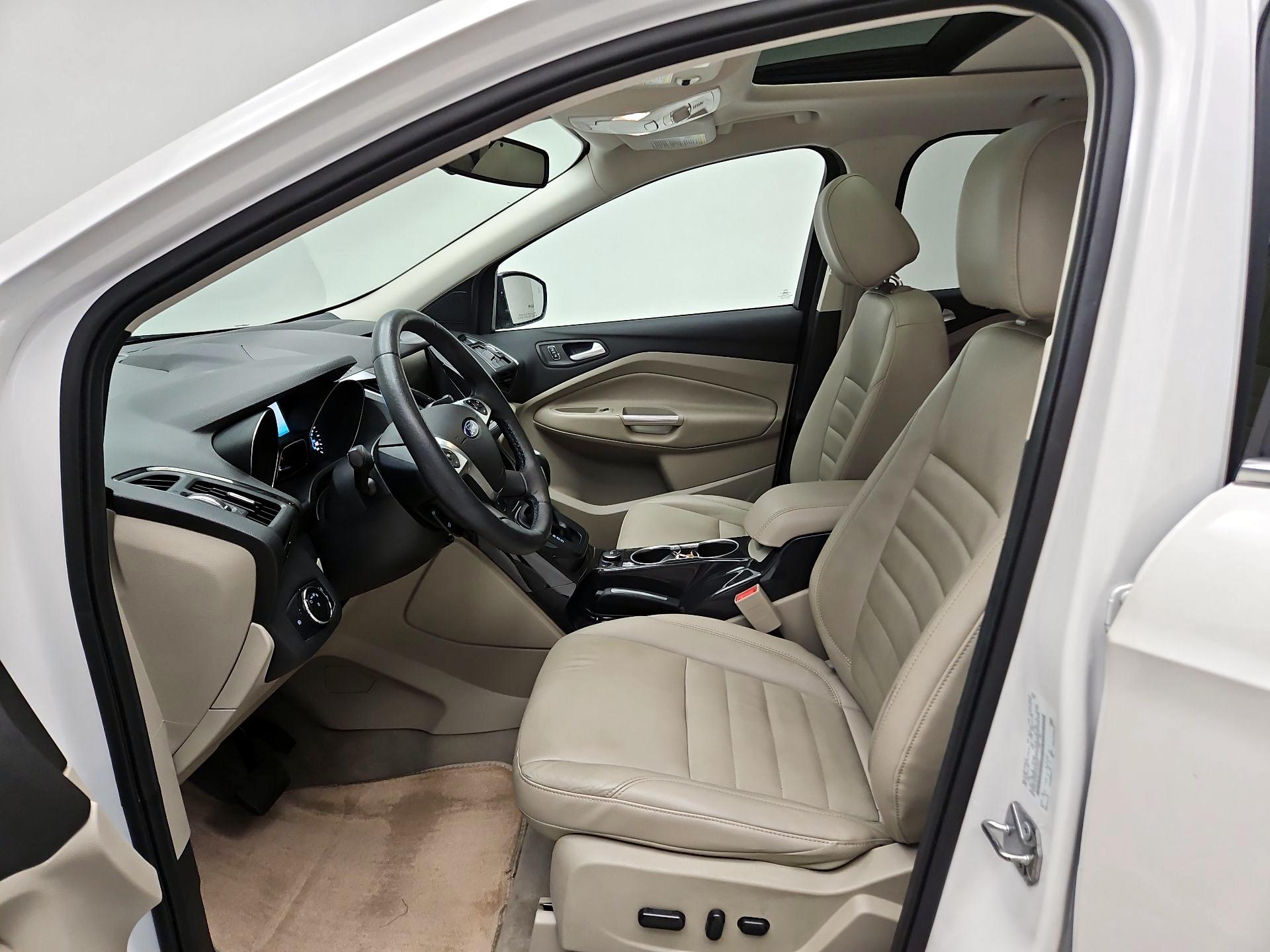 Thumbnail: 2015 Ford Escape - 9