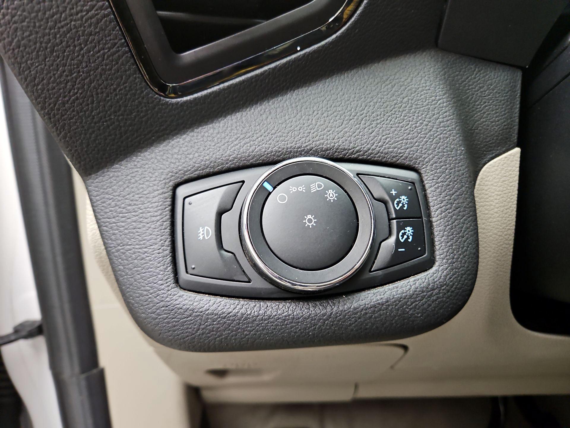 Thumbnail: 2015 Ford Escape - 11
