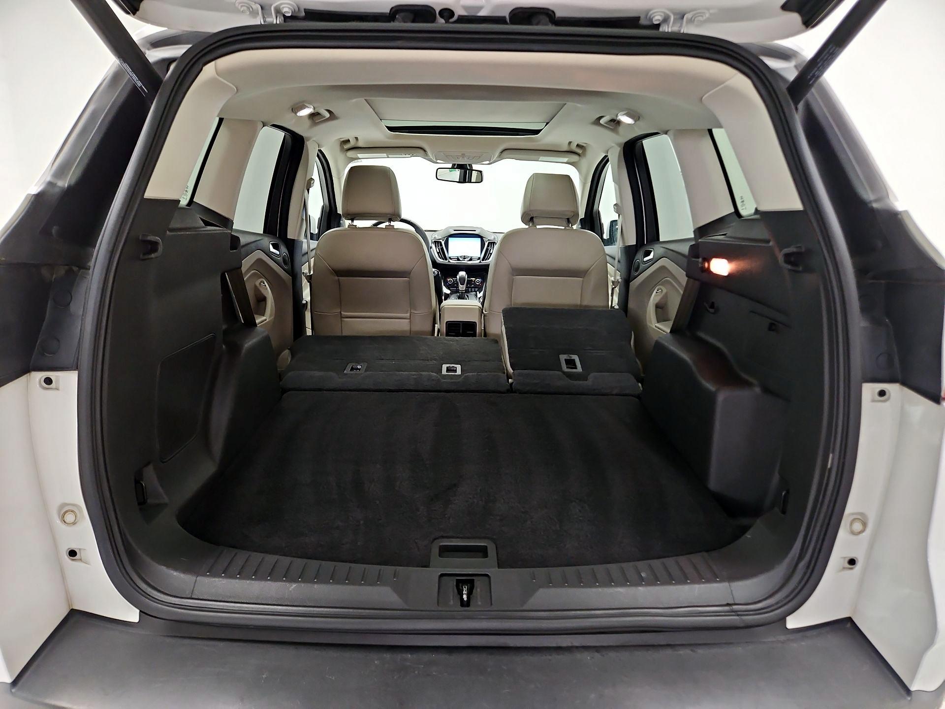 Thumbnail: 2015 Ford Escape - 20