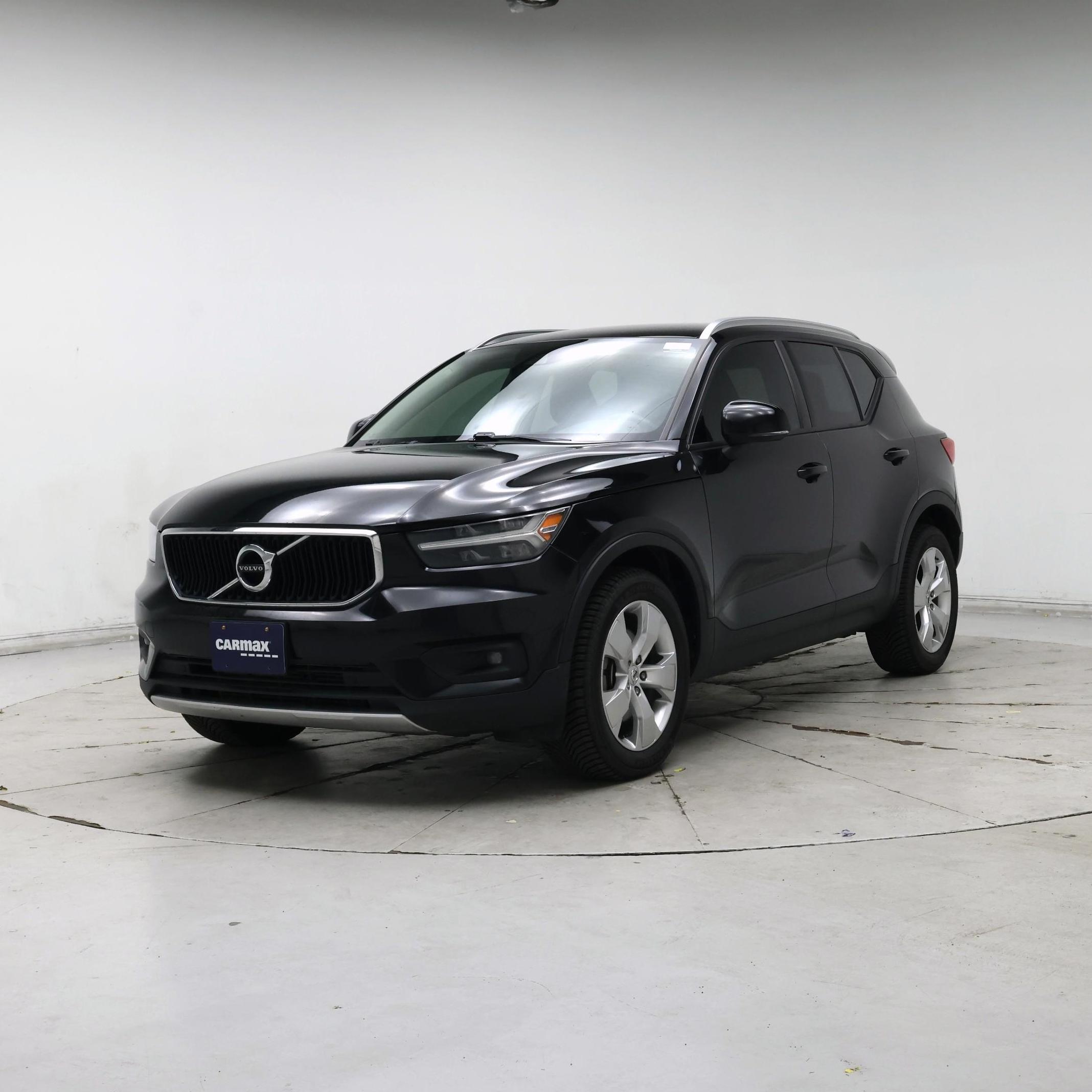 Thumbnail: 2021 Volvo XC40 - 4