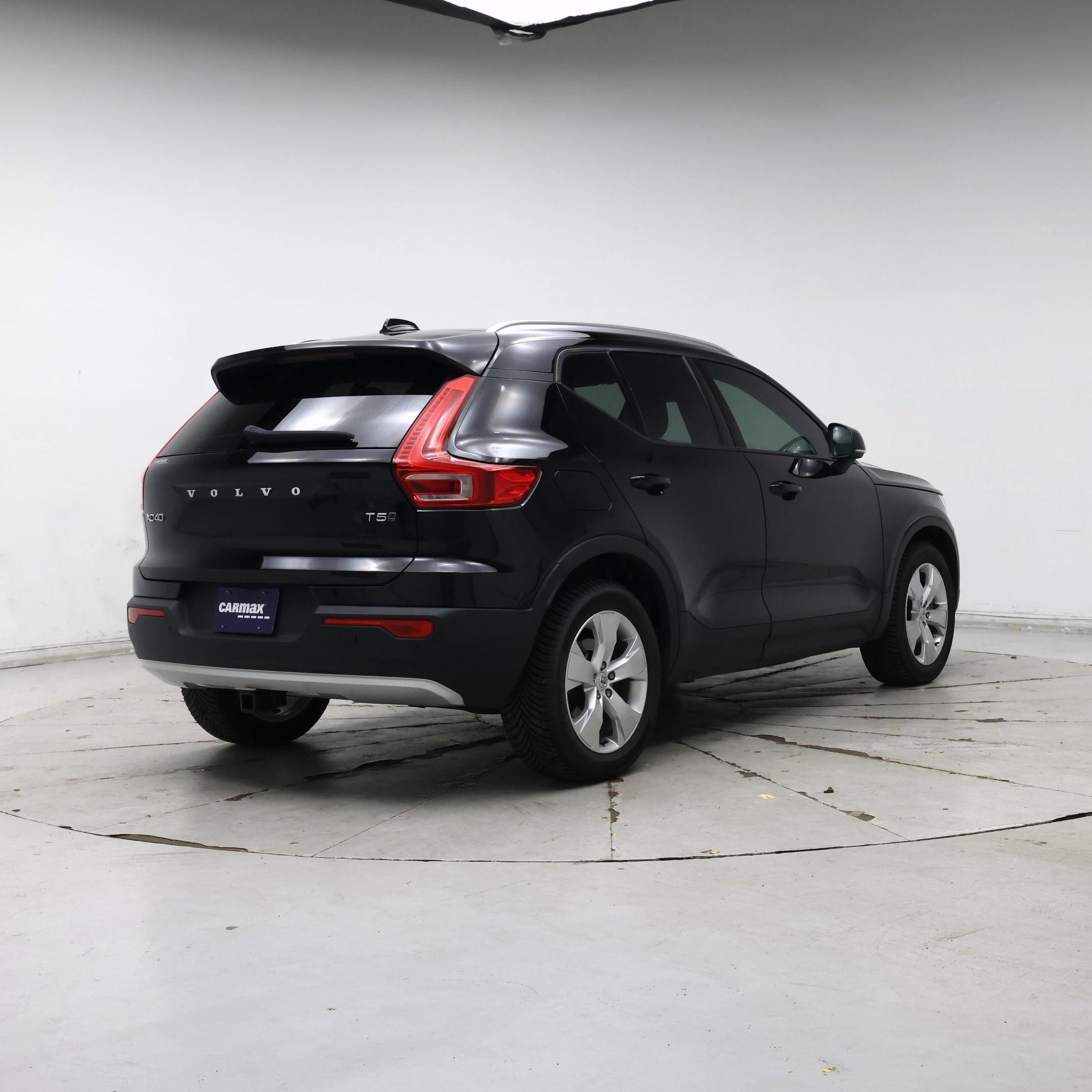 Thumbnail: 2021 Volvo XC40 - 8