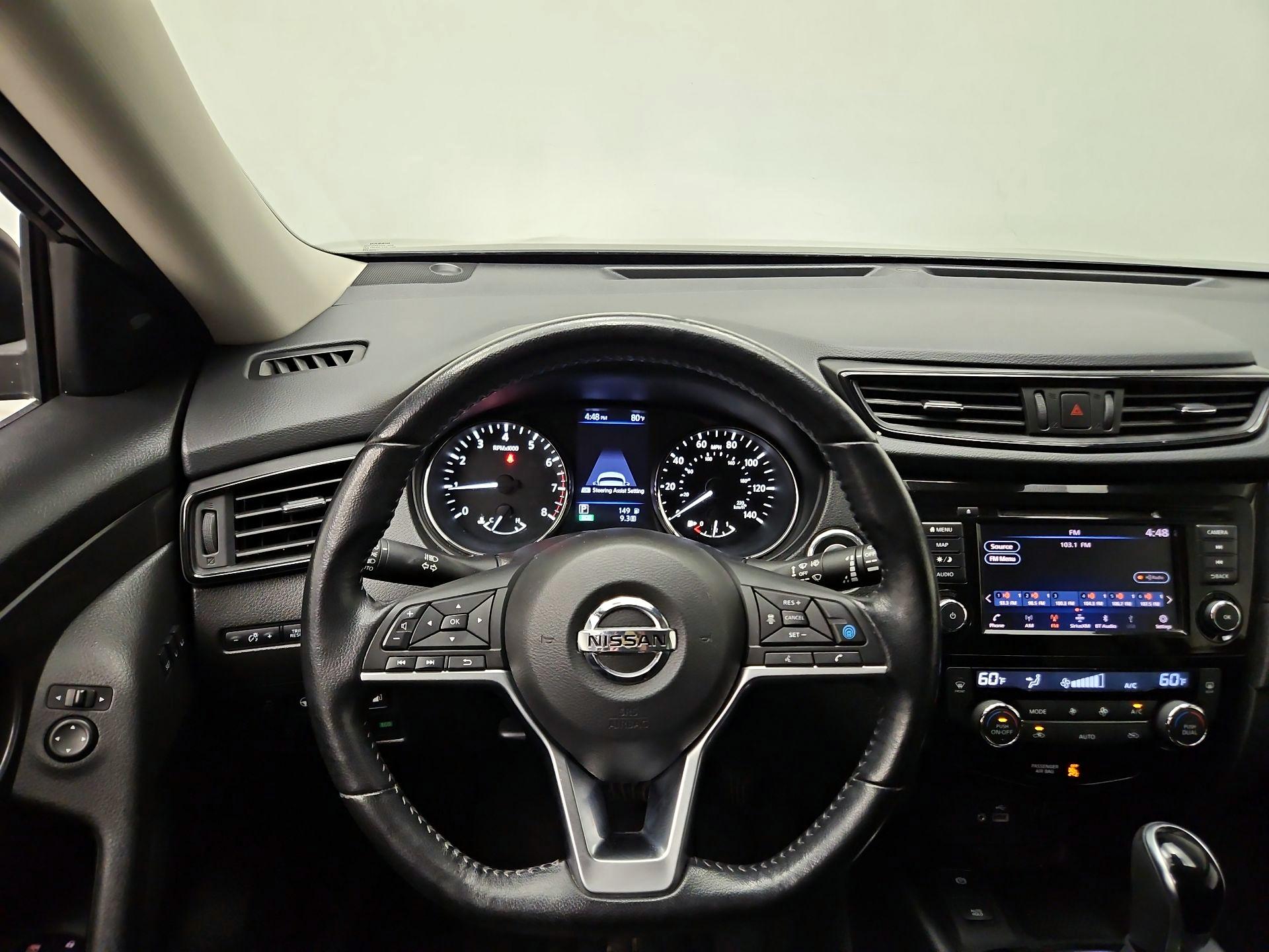 Thumbnail: 2020 Nissan Rogue - 10