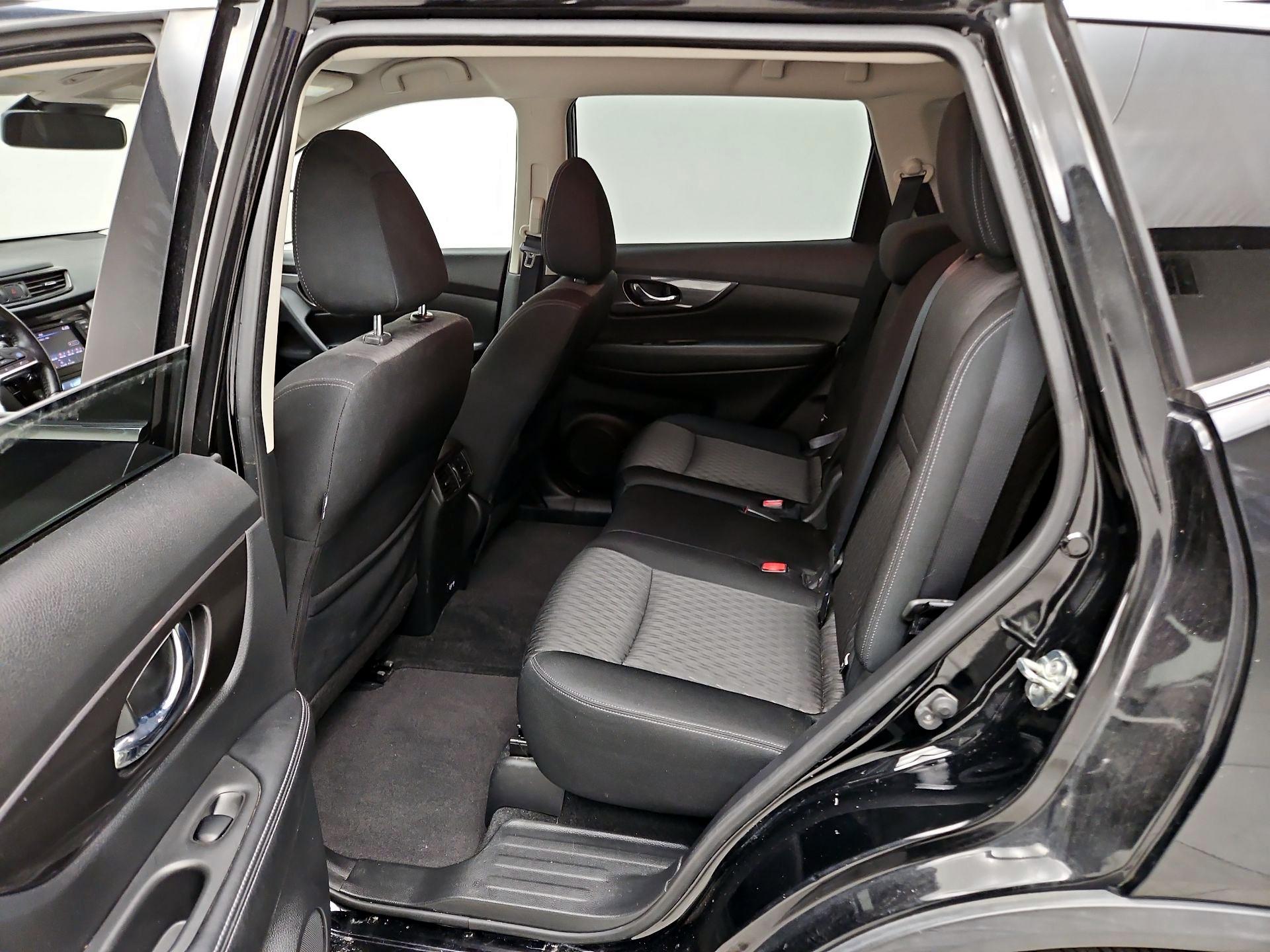 Thumbnail: 2020 Nissan Rogue - 19