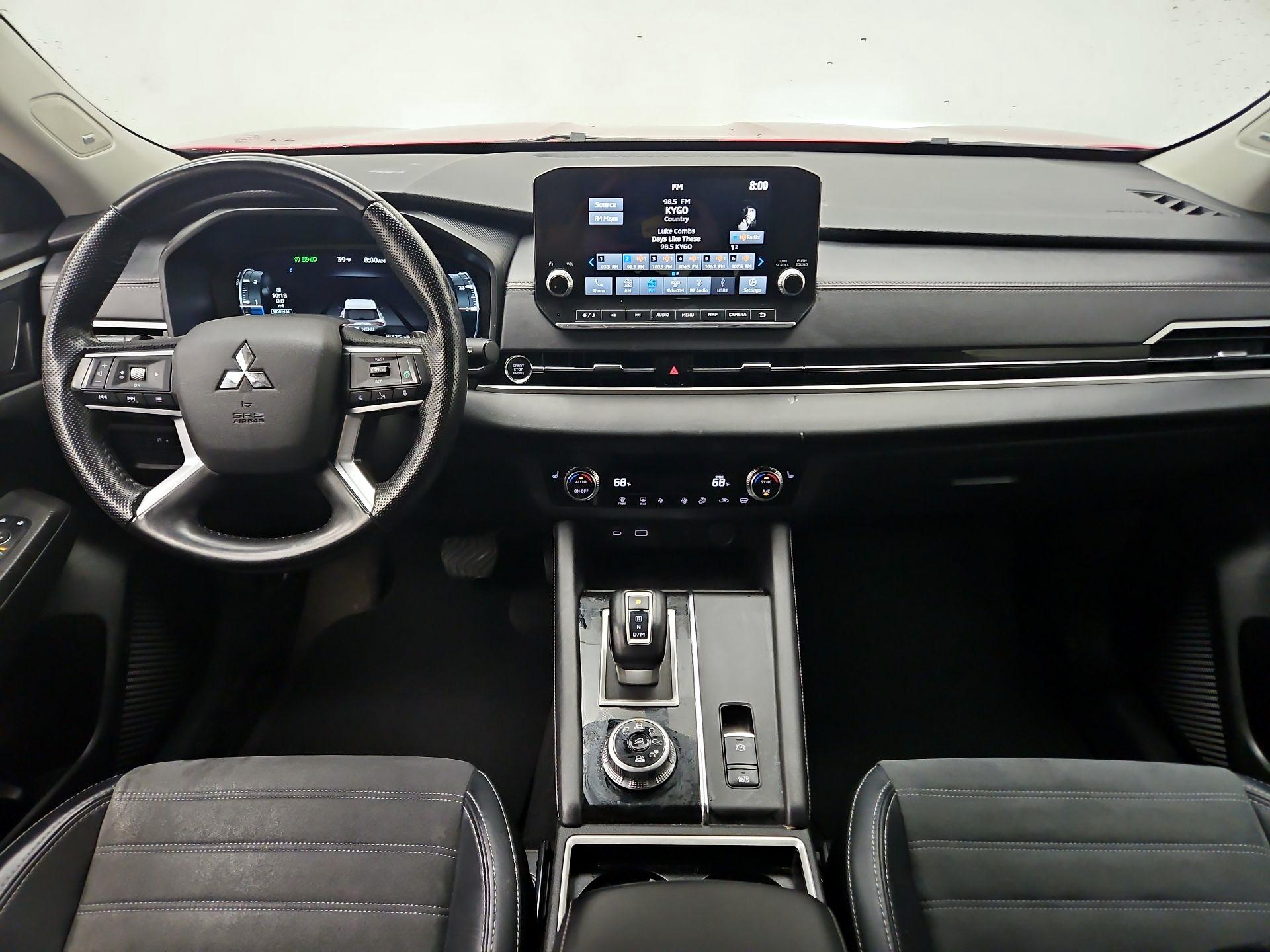Thumbnail: 2024 Mitsubishi Outlander - 9