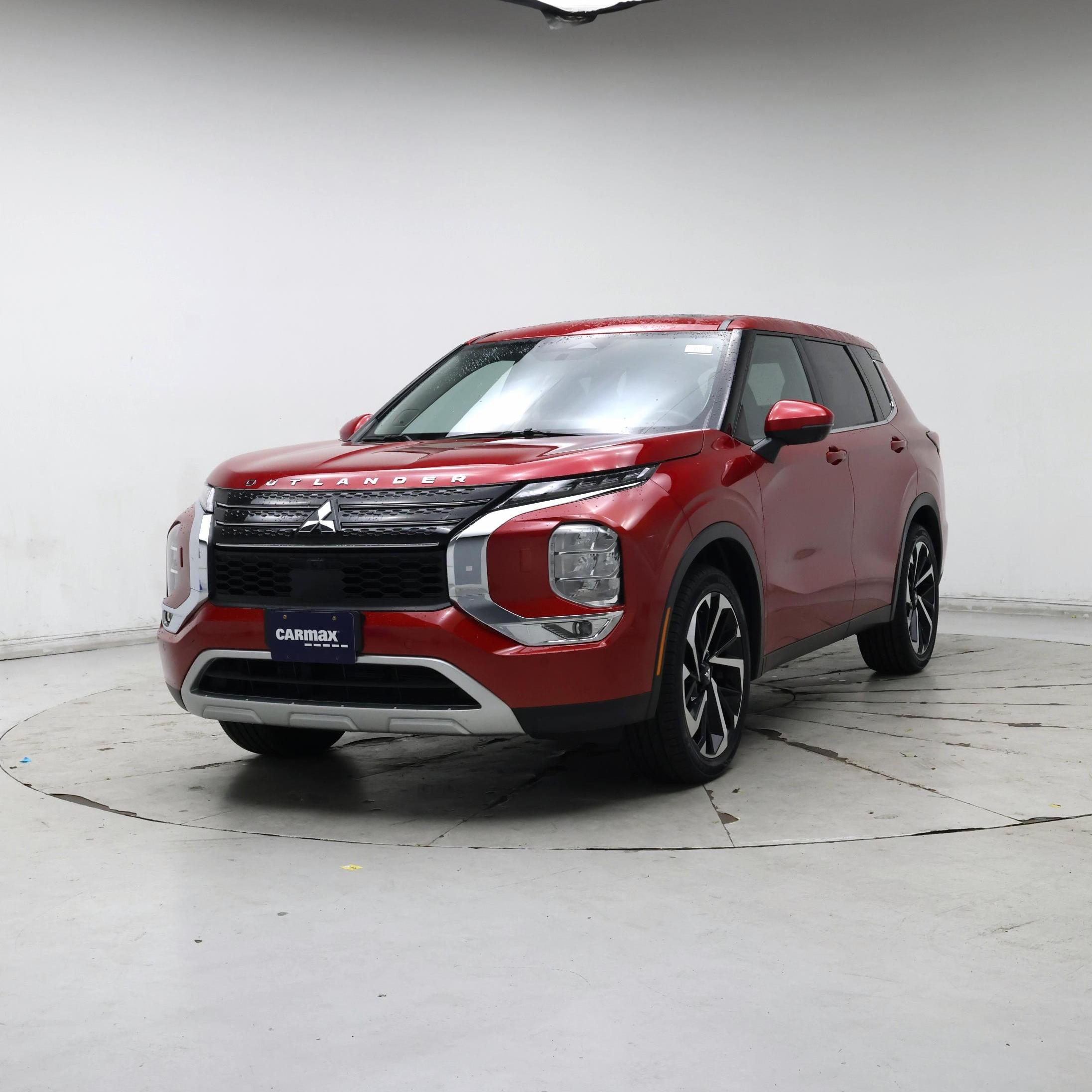 Thumbnail: 2024 Mitsubishi Outlander - 4