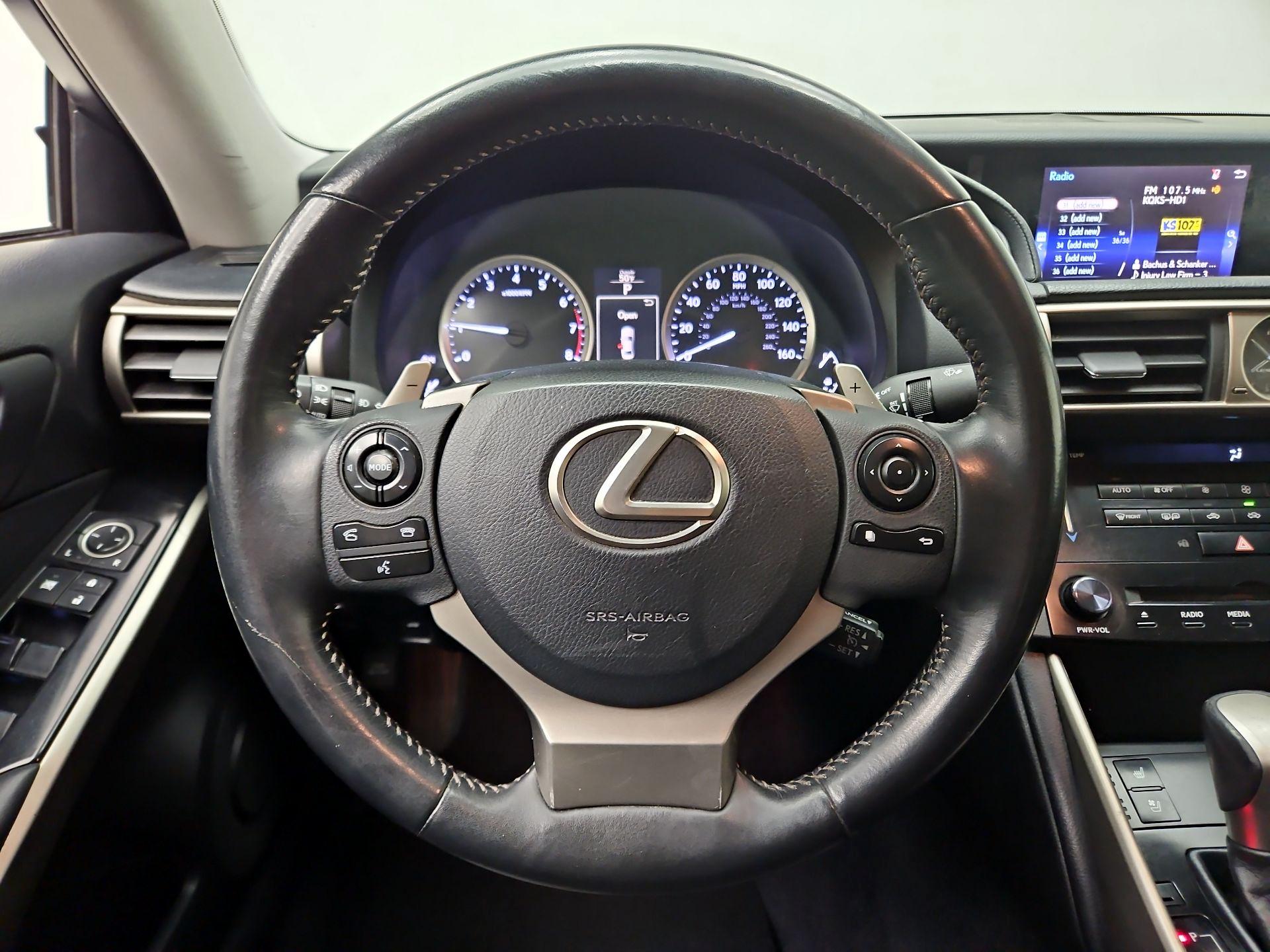 Thumbnail: 2014 Lexus IS - 10