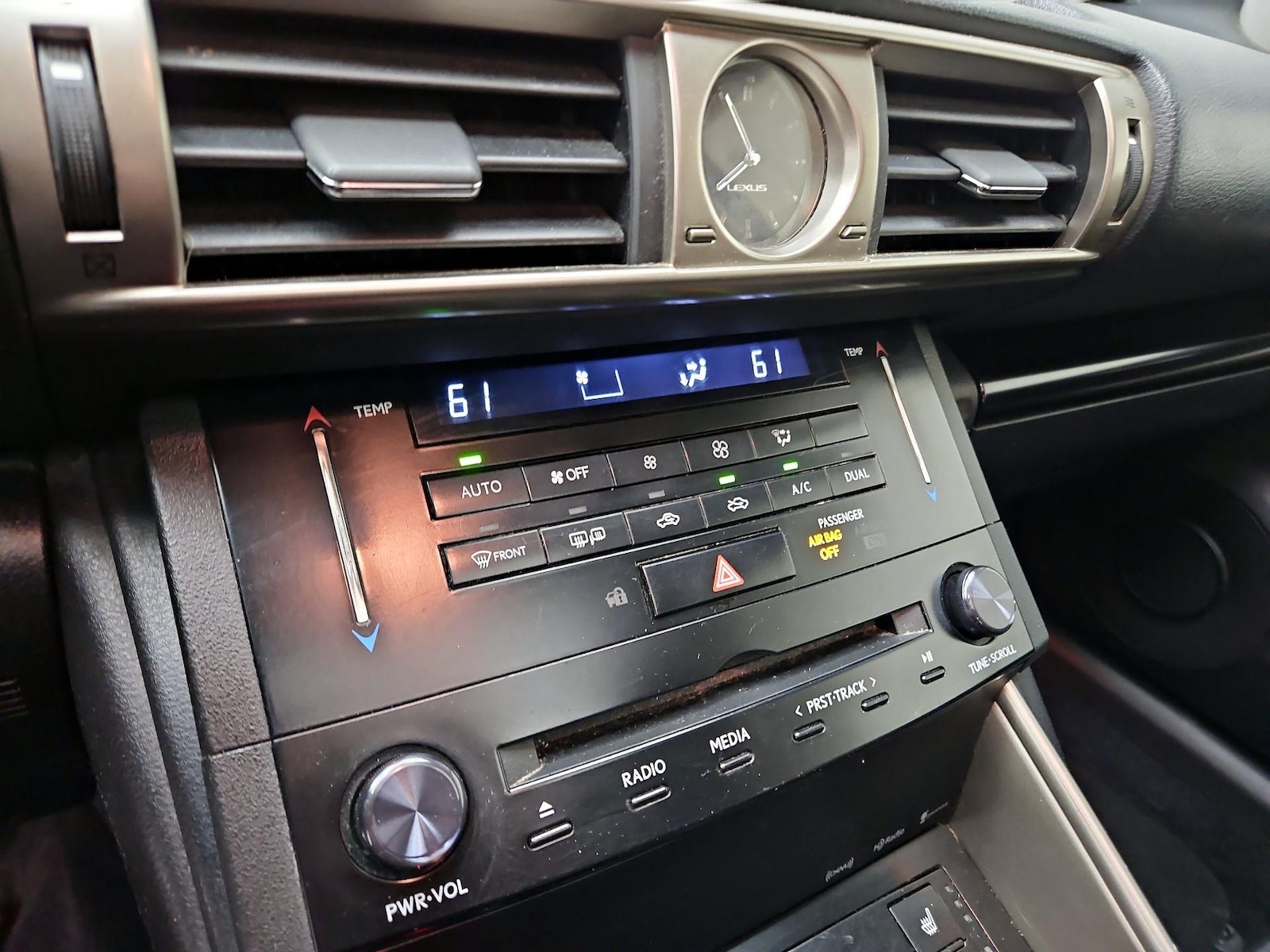 2014 Lexus IS 250 - Photo 17