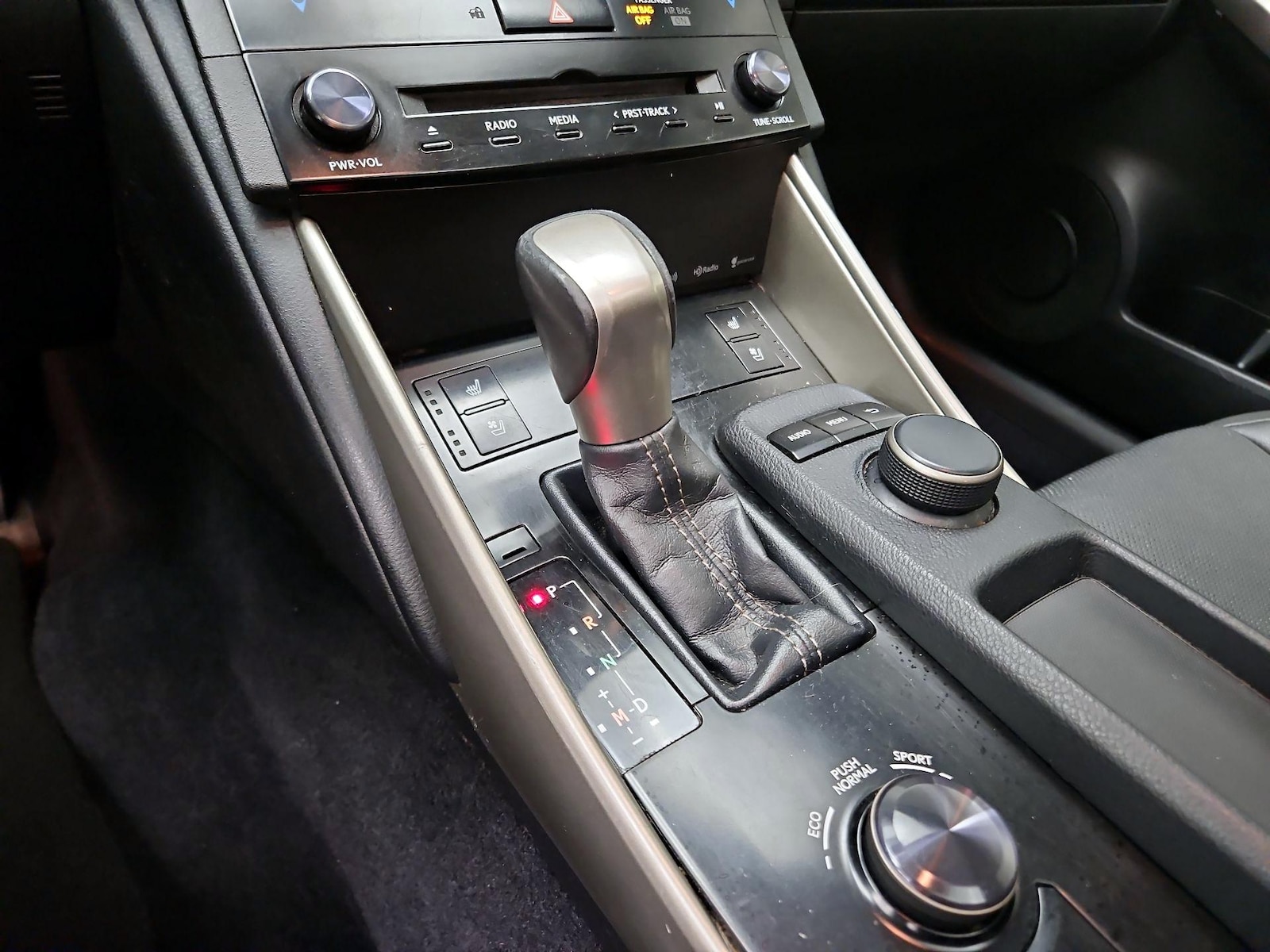 2014 Lexus IS 250 - Photo 18