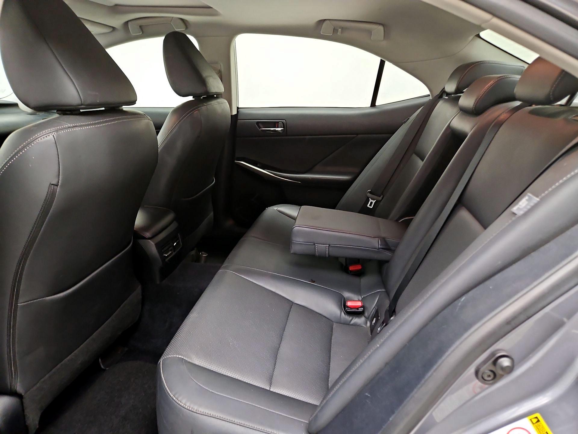 Thumbnail: 2014 Lexus IS - 20