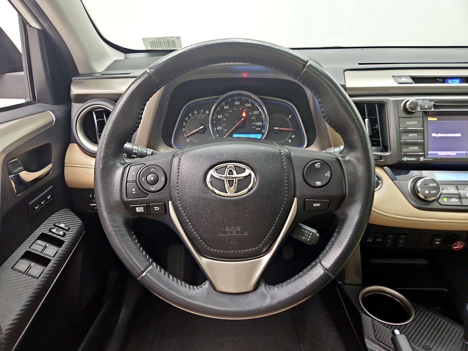Thumbnail: 2015 Toyota RAV4 - 10
