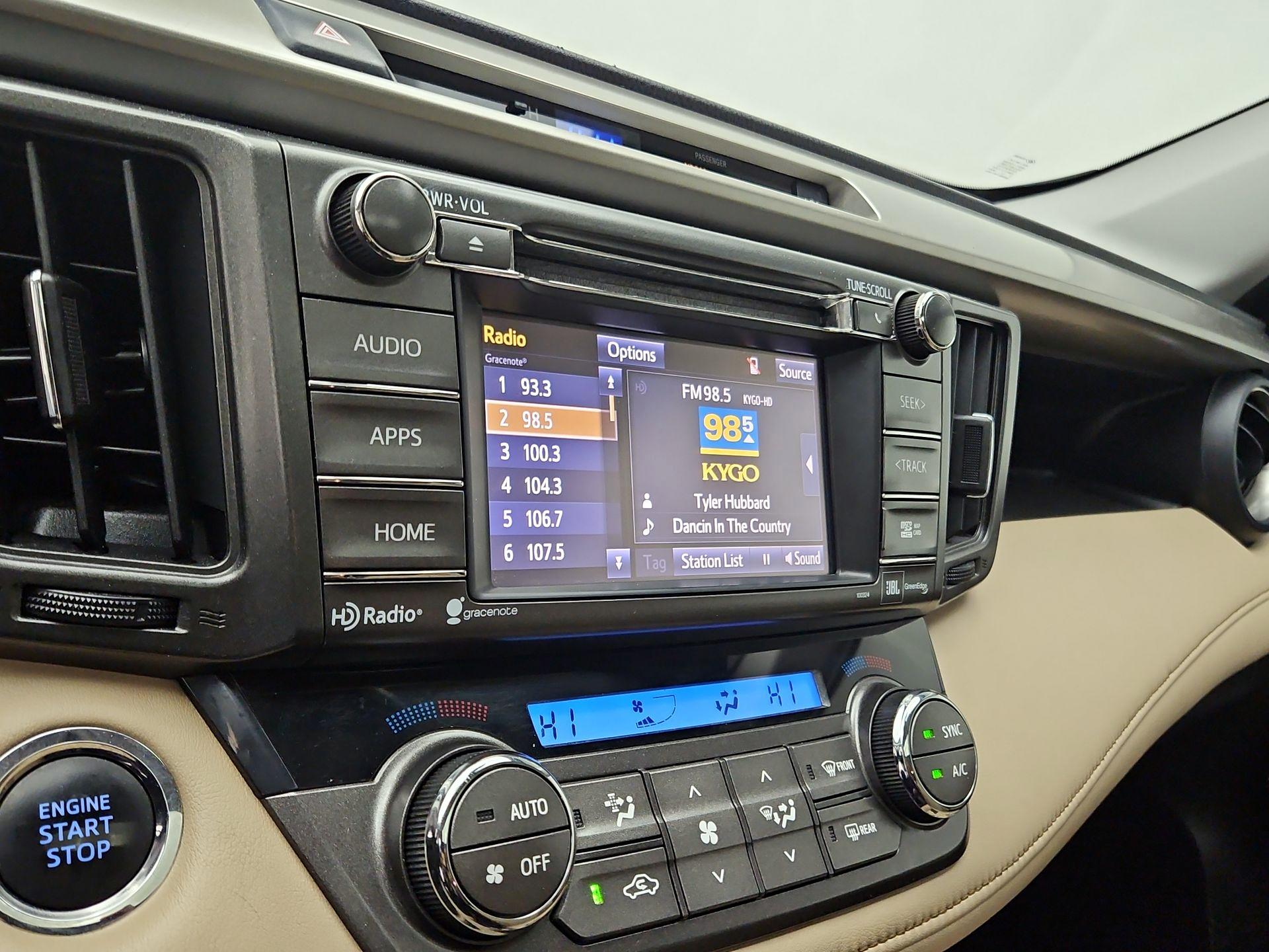 Thumbnail: 2015 Toyota RAV4 - 16