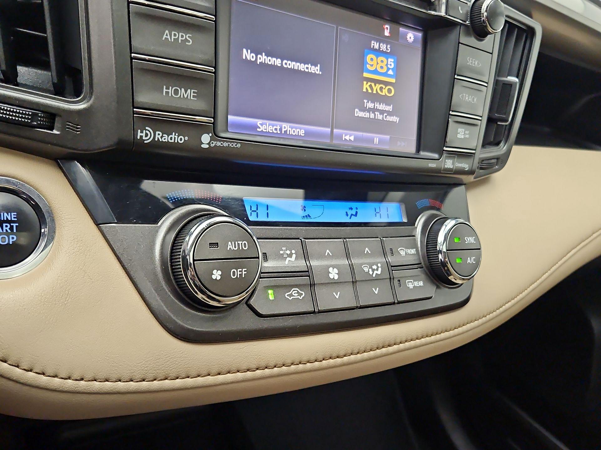 Thumbnail: 2015 Toyota RAV4 - 17