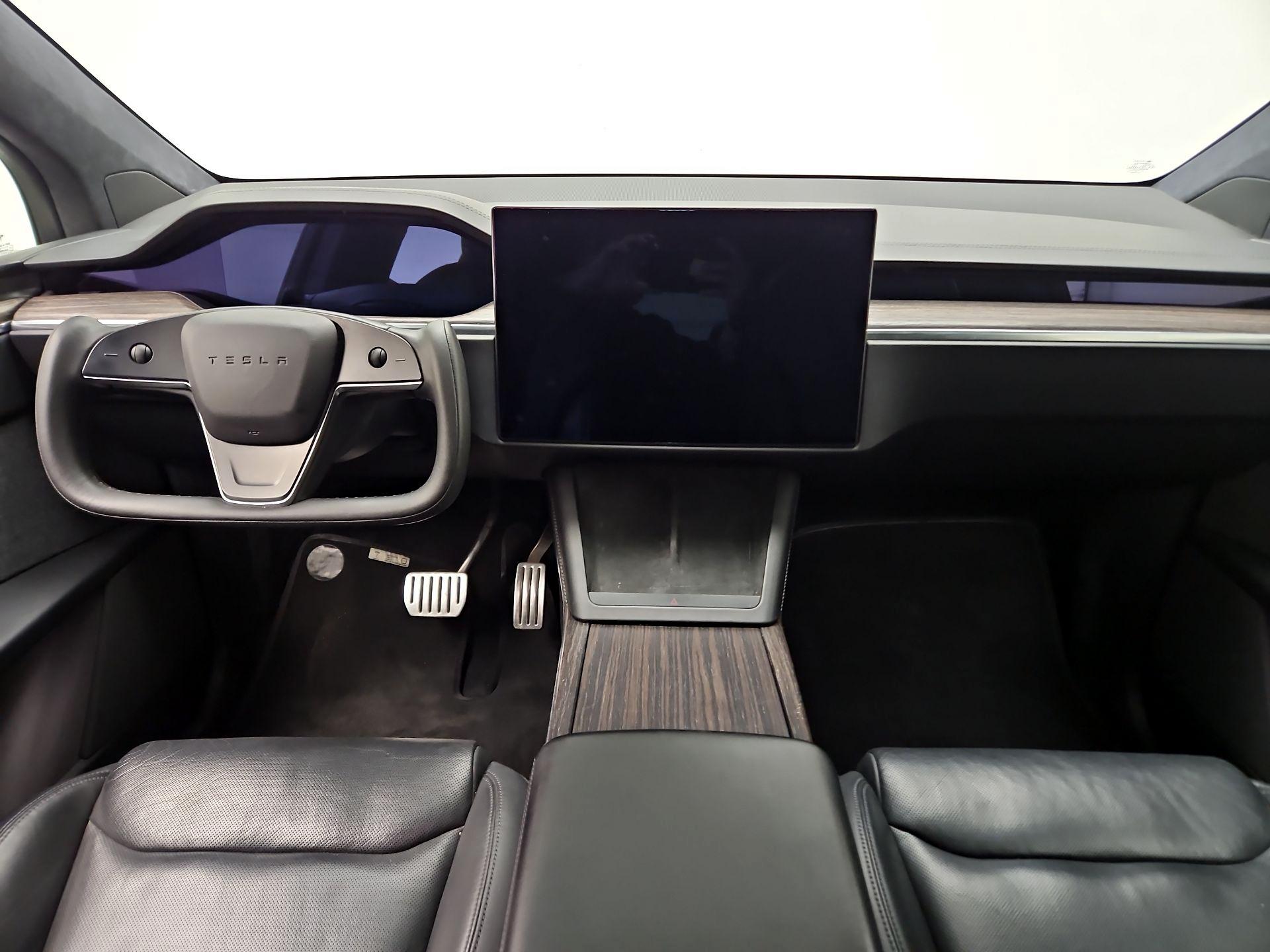 Thumbnail: 2022 Tesla Model X - 9