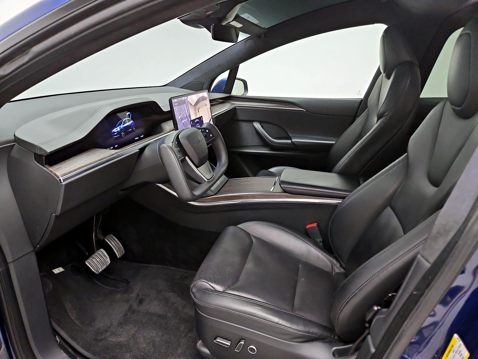 Thumbnail: 2022 Tesla Model X - 11