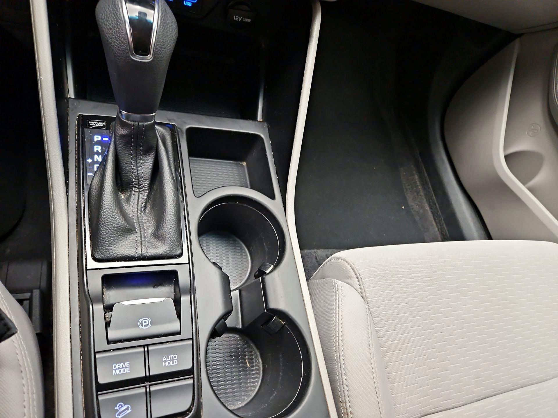 Thumbnail: 2019 Hyundai Tucson - 17