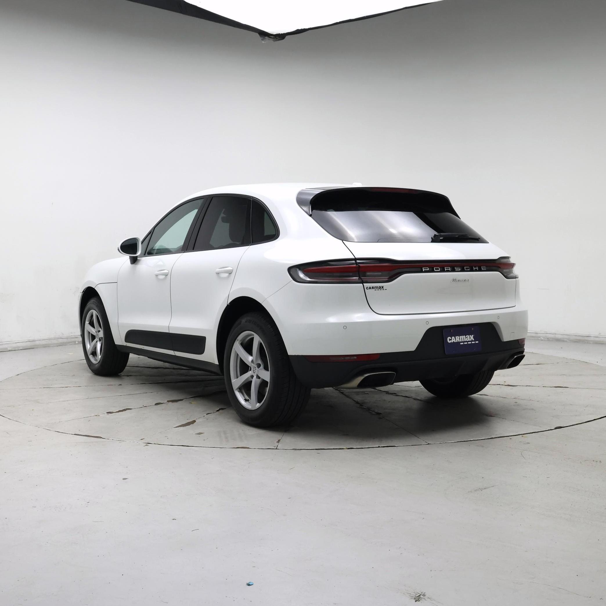 Thumbnail: 2019 Porsche Macan - 2