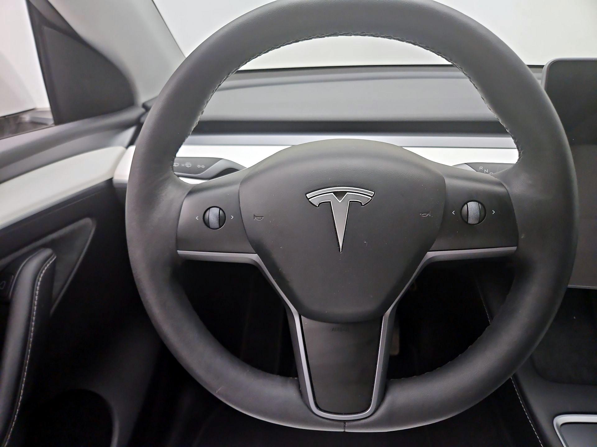 Thumbnail: 2024 Tesla Model Y - 10