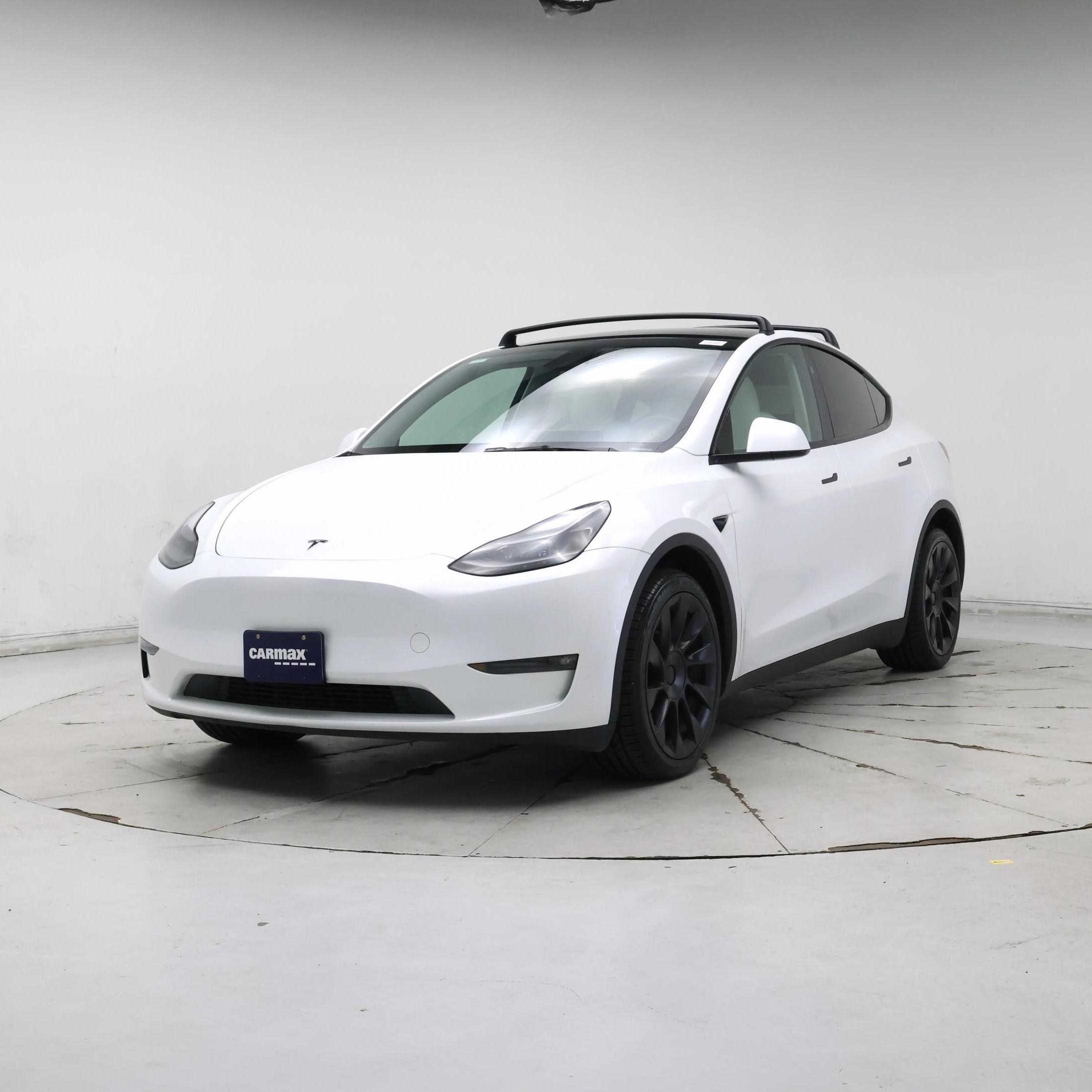 Thumbnail: 2024 Tesla Model Y - 4