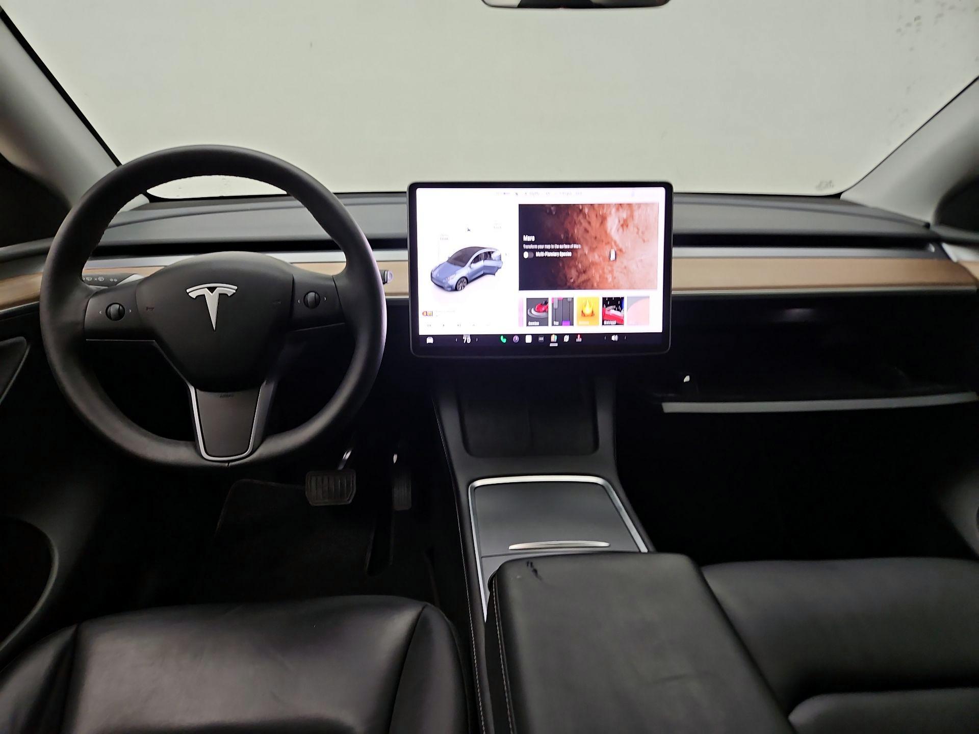 Thumbnail: 2025 Tesla Model Y - 9