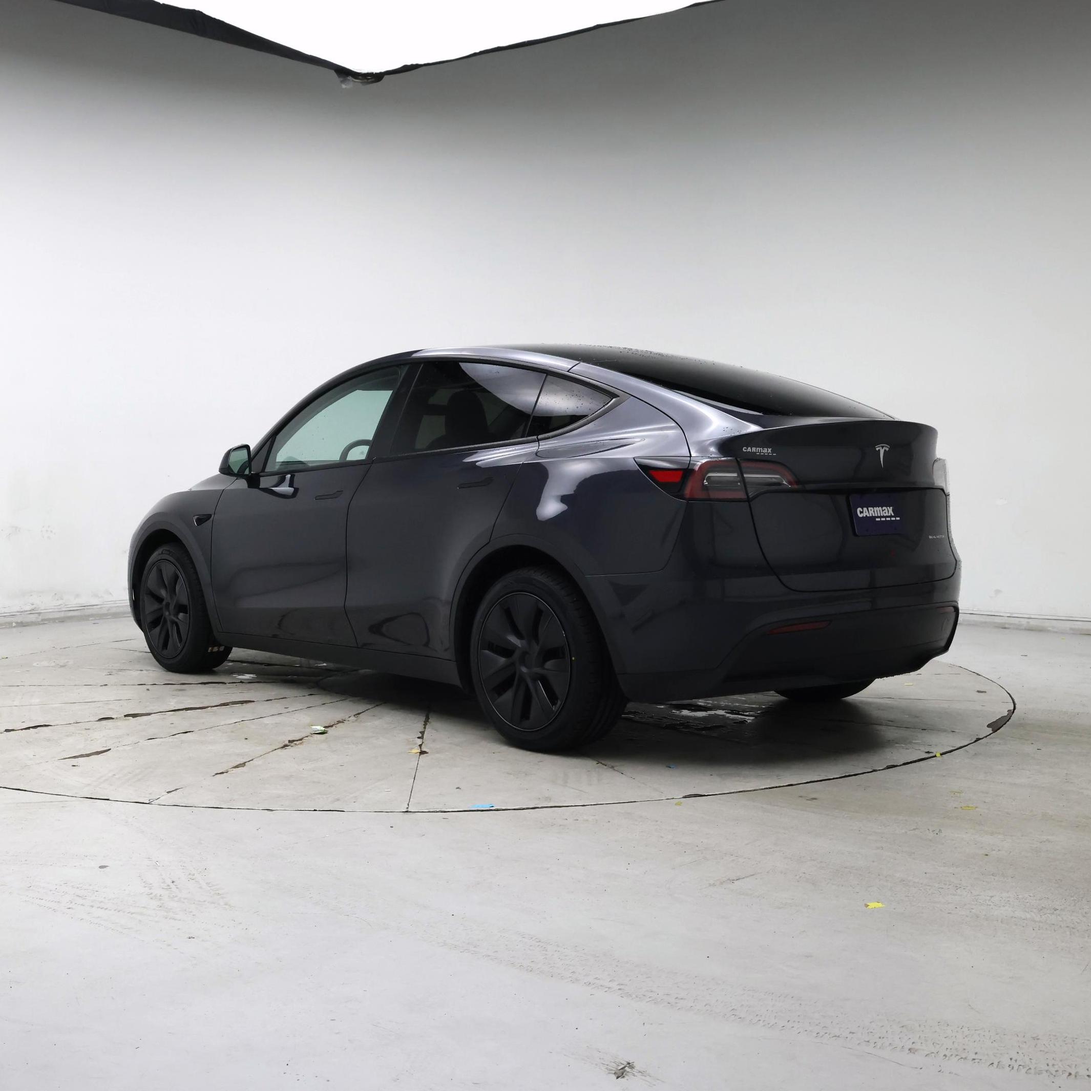 Thumbnail: 2025 Tesla Model Y - 2