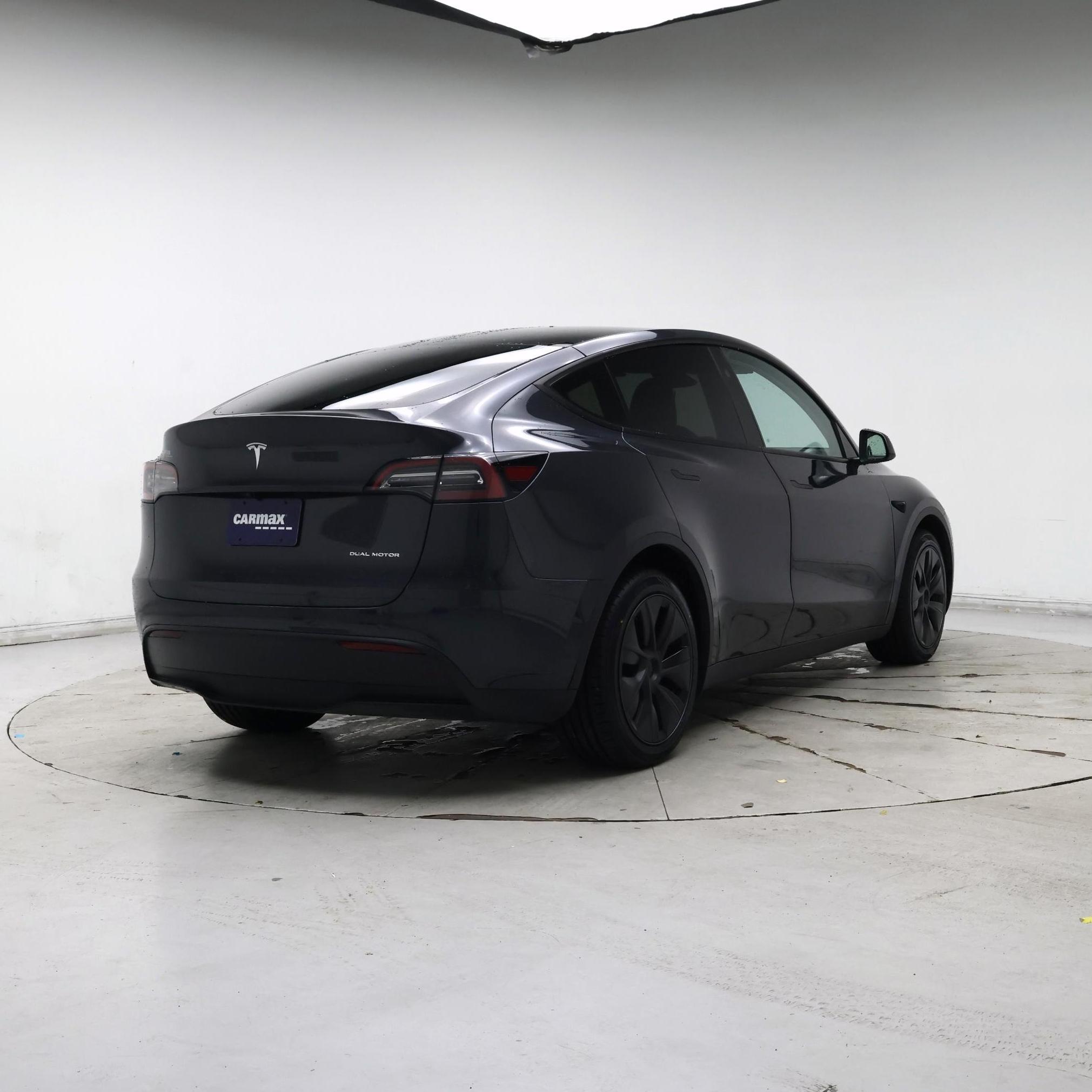 Thumbnail: 2025 Tesla Model Y - 8