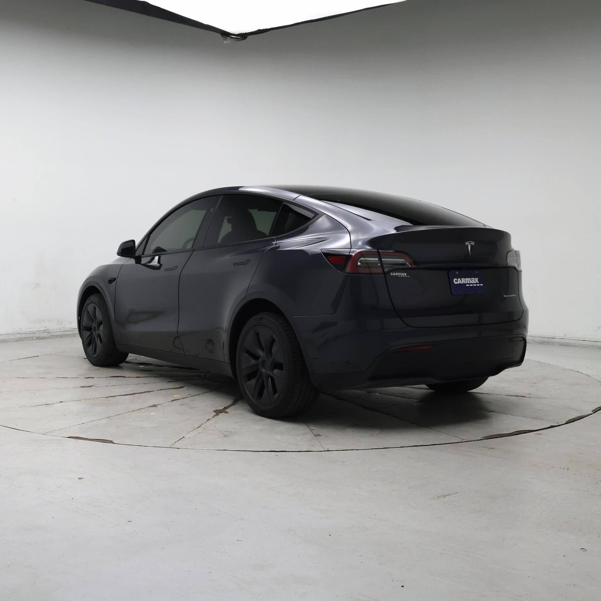 Thumbnail: 2025 Tesla Model Y - 2