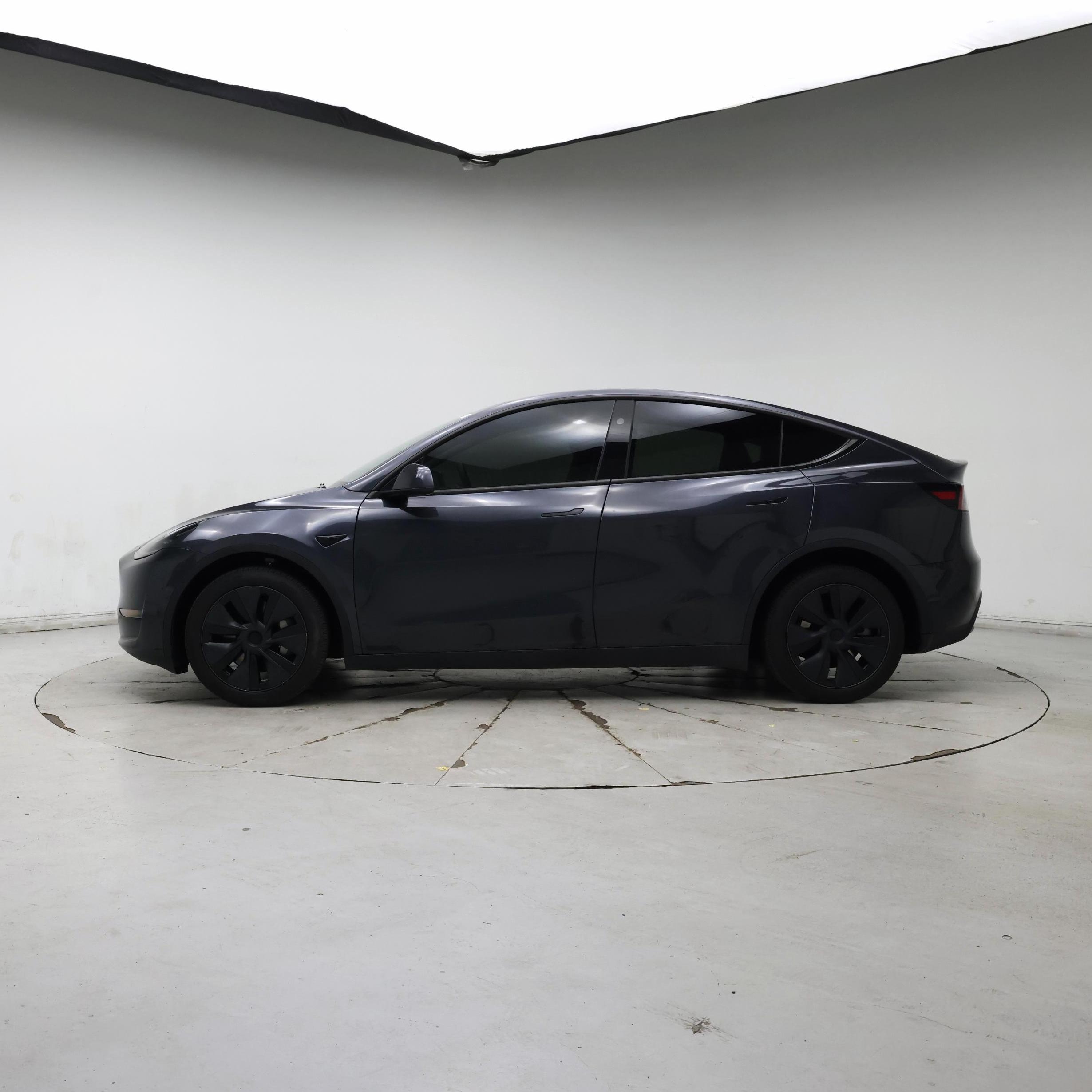 Thumbnail: 2025 Tesla Model Y - 3