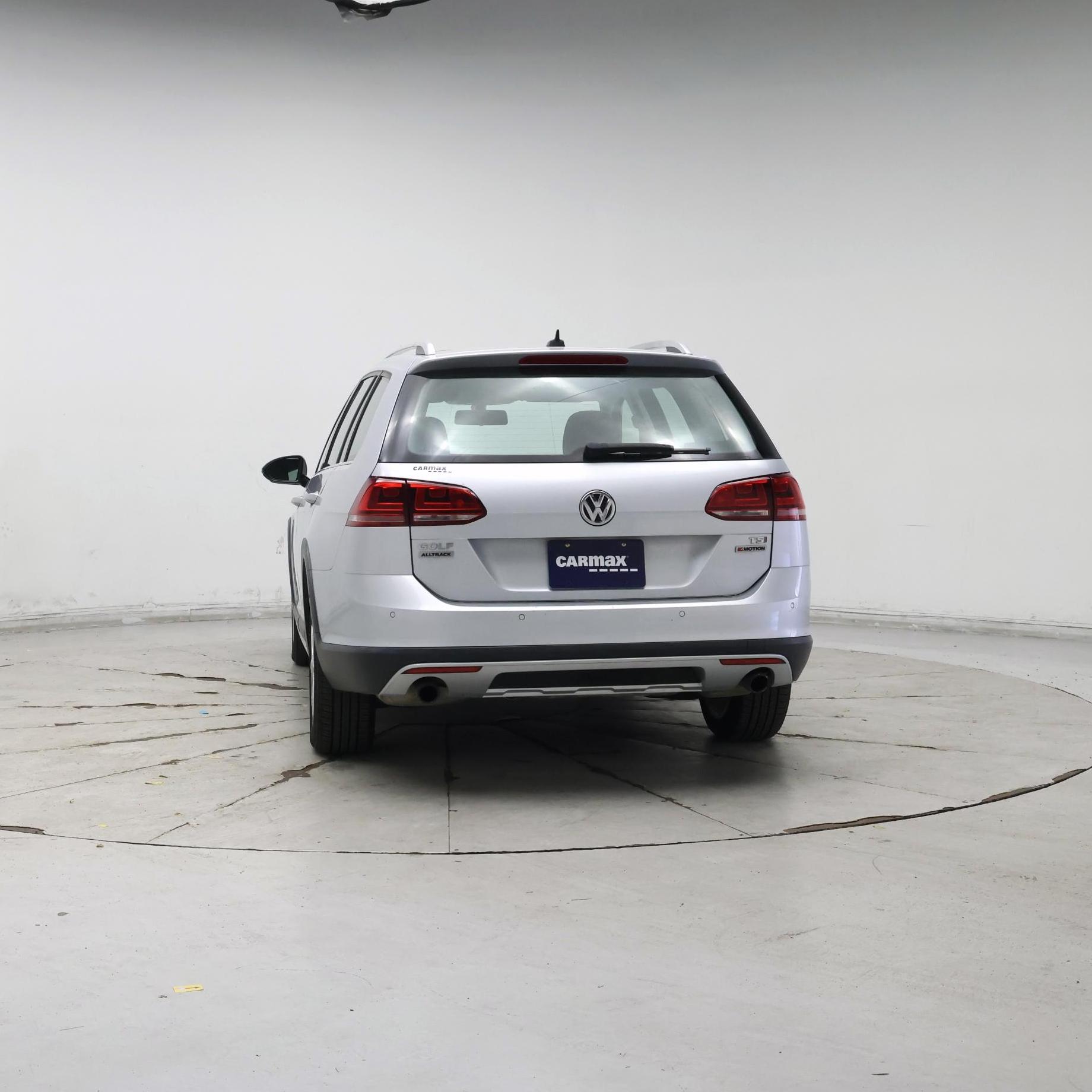Thumbnail: 2017 Volkswagen Golf - 6