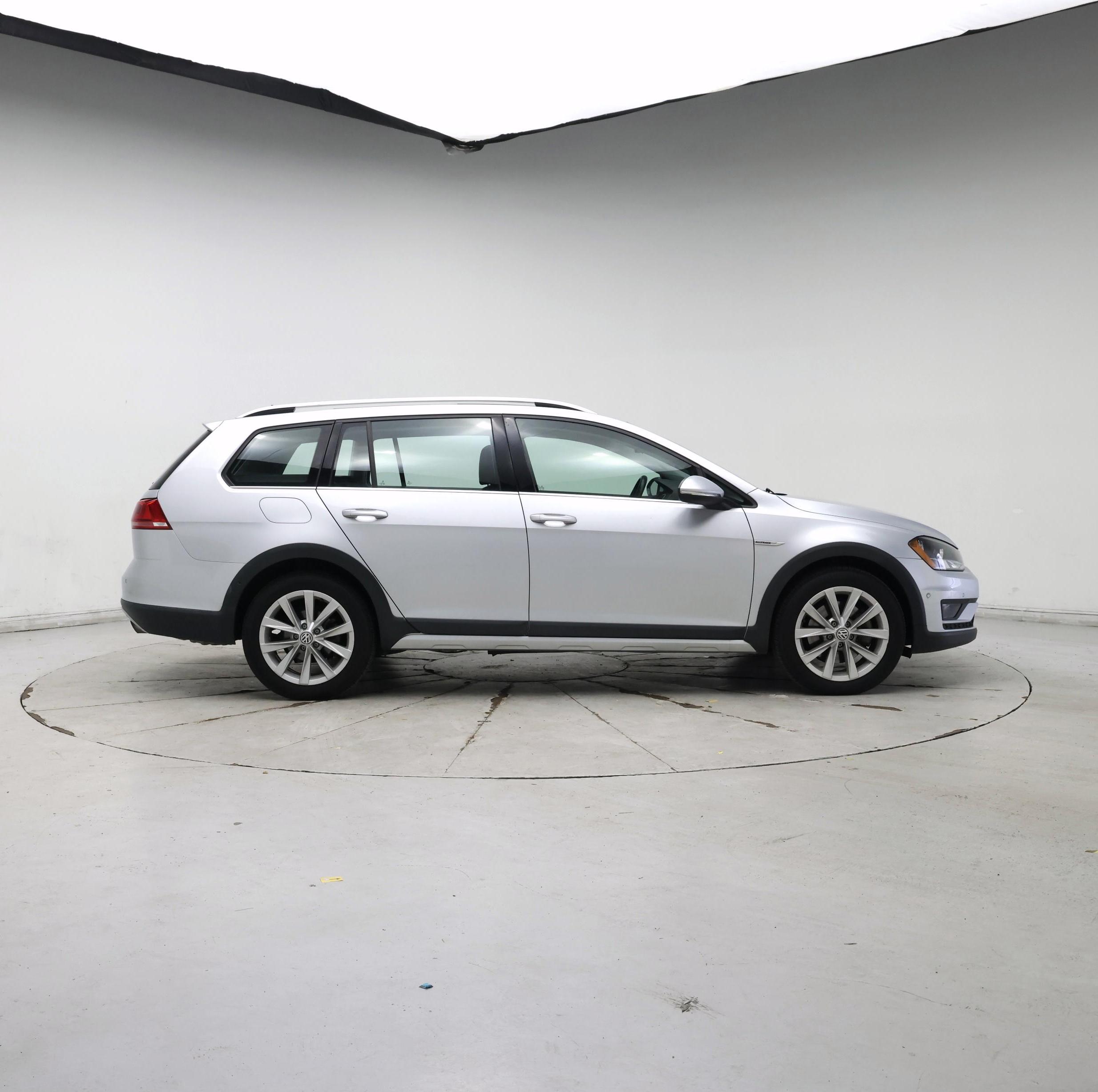 Thumbnail: 2017 Volkswagen Golf - 7
