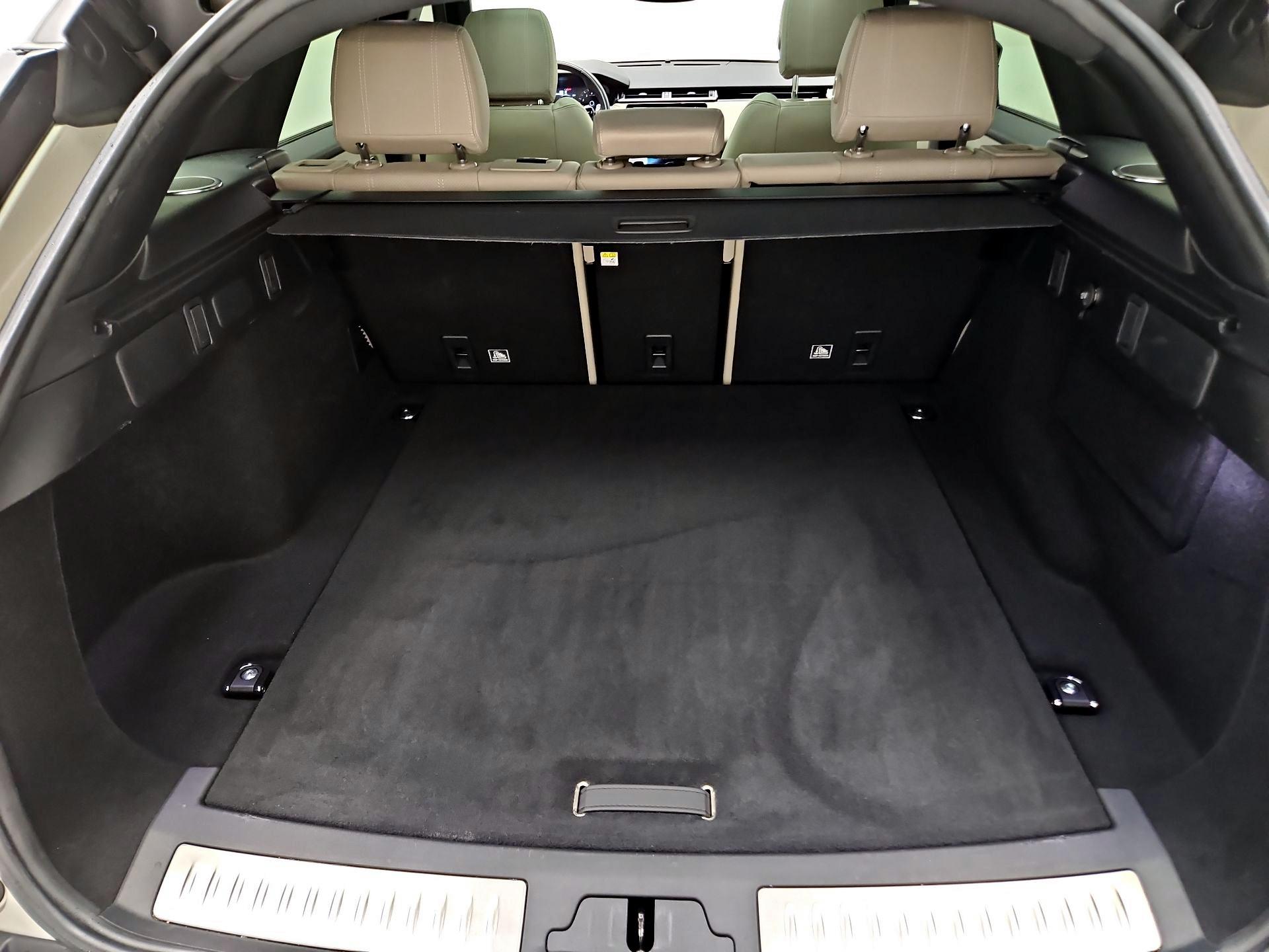 Thumbnail: 2020 Land Rover Range Rover Velar - 20