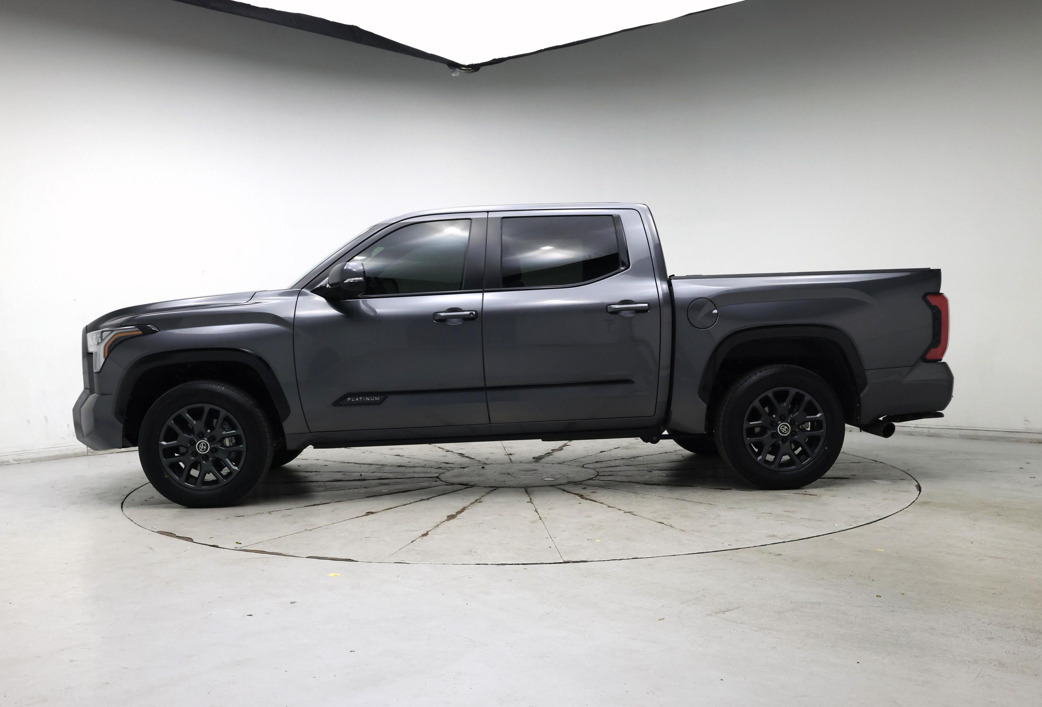Thumbnail: 2024 Toyota Tundra - 3