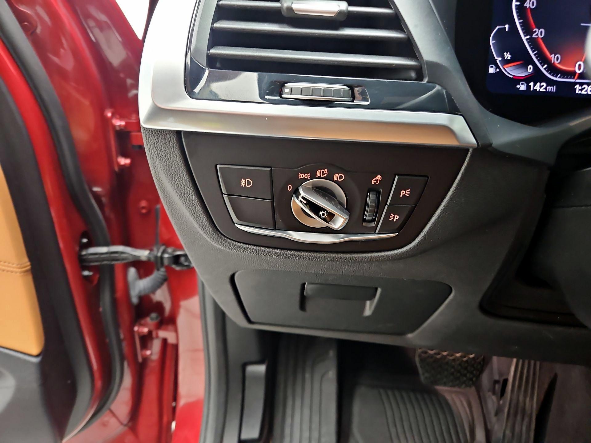 Thumbnail: 2021 BMW X4 - 13