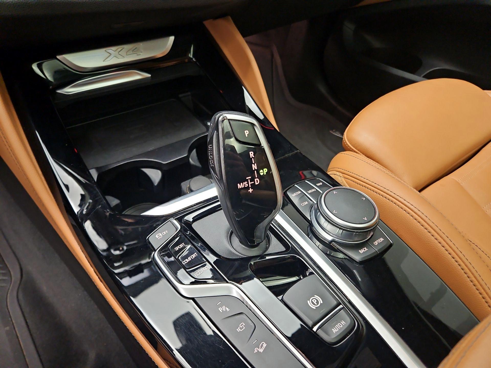 Thumbnail: 2021 BMW X4 - 18
