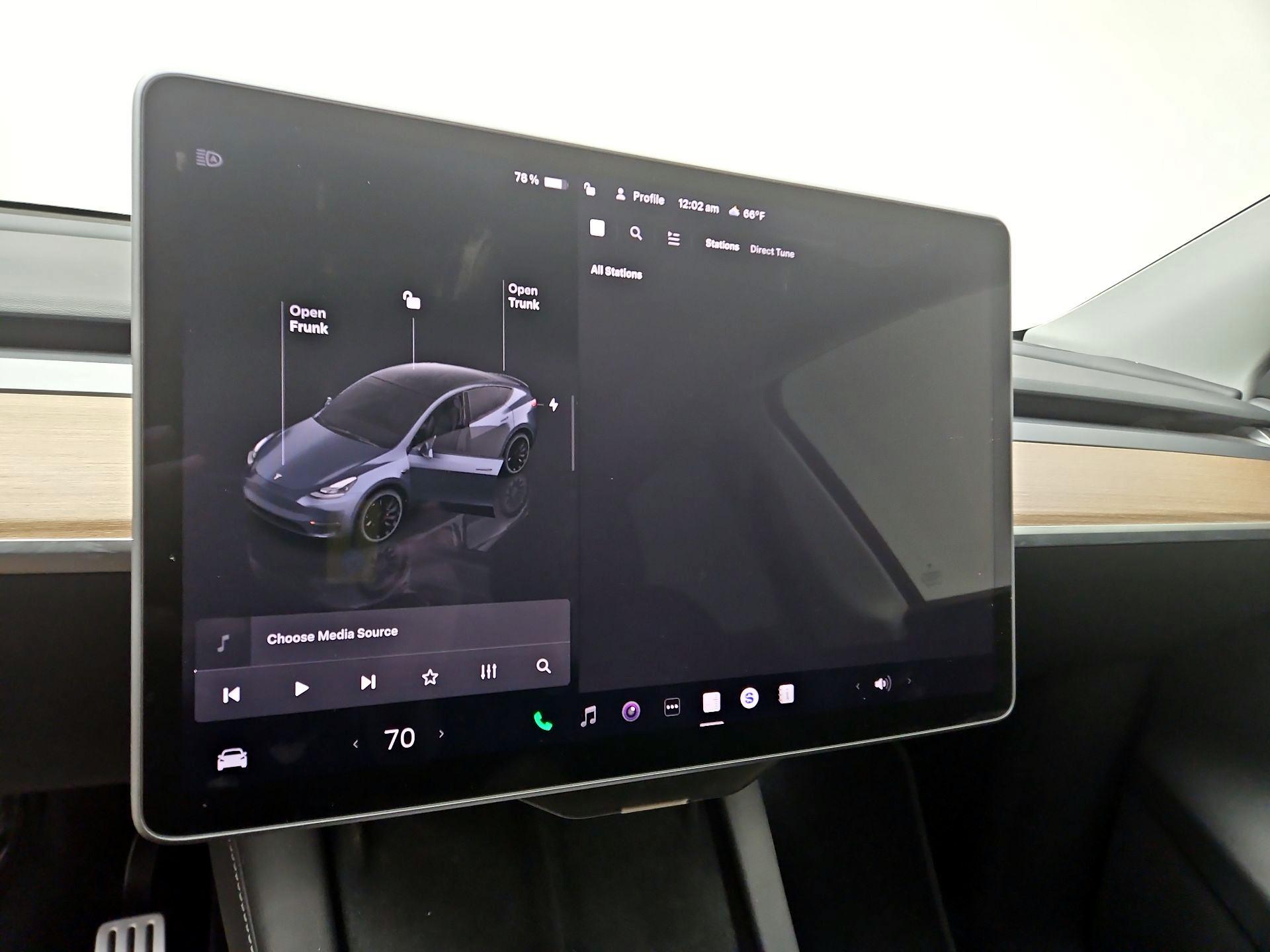 Thumbnail: 2023 Tesla Model Y - 15