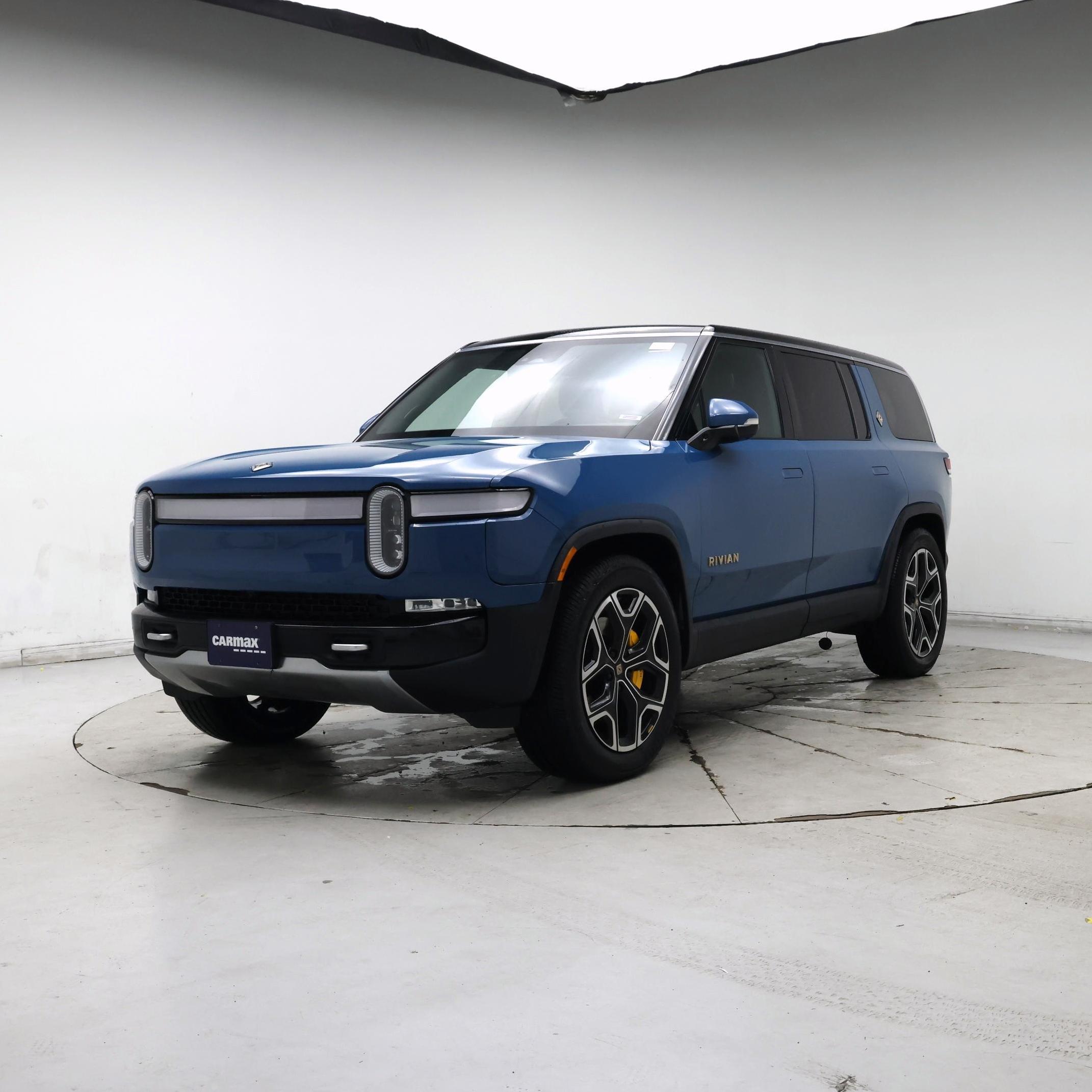 Thumbnail: 2023 Rivian R1S - 4