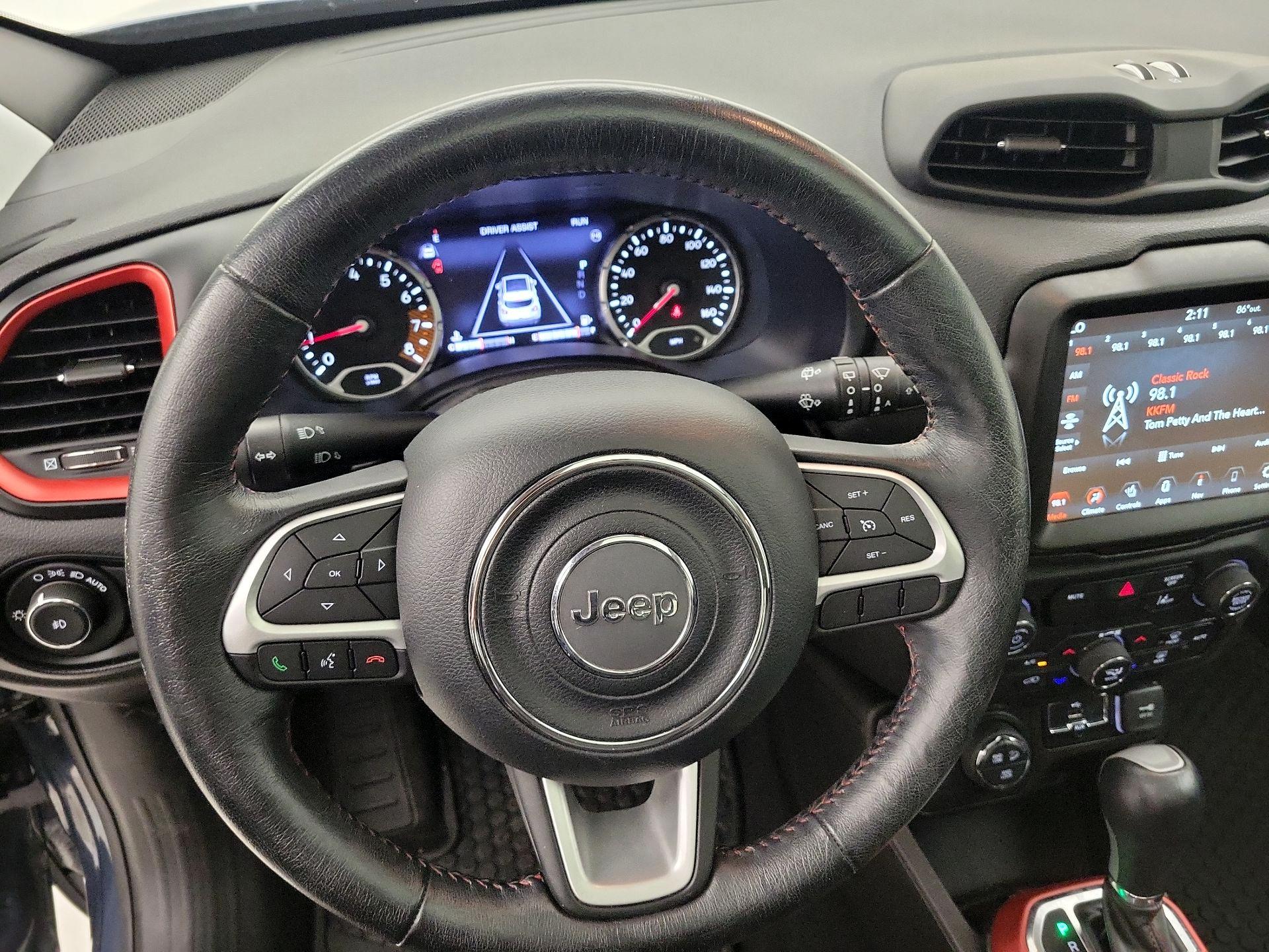 Thumbnail: 2021 Jeep Renegade - 10