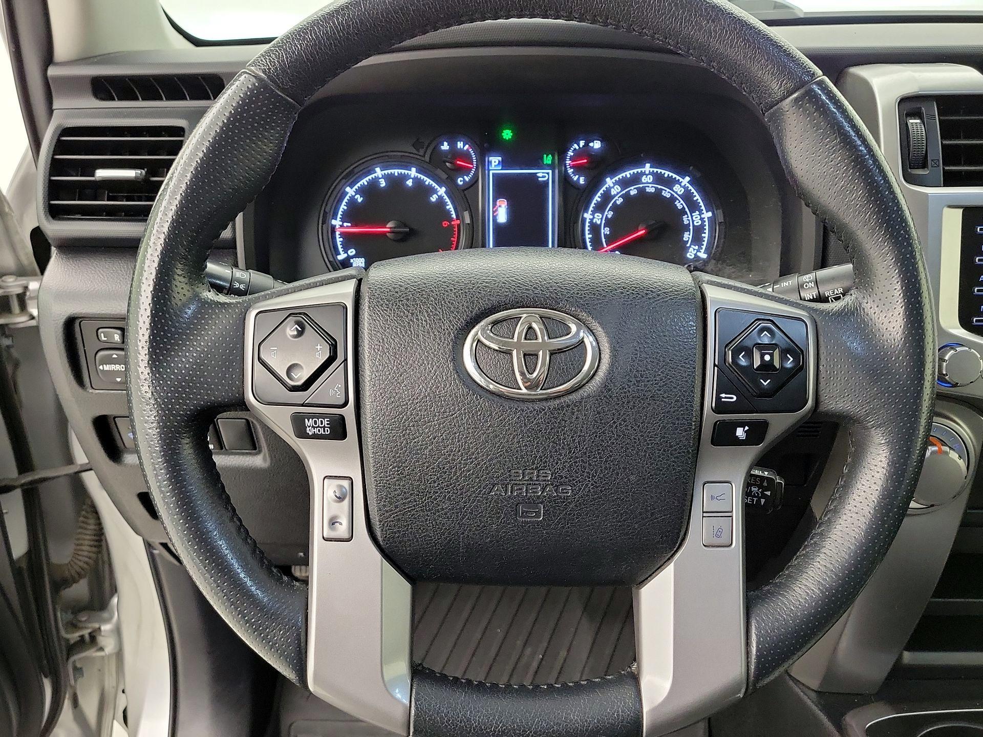 Thumbnail: 2020 Toyota 4Runner - 10